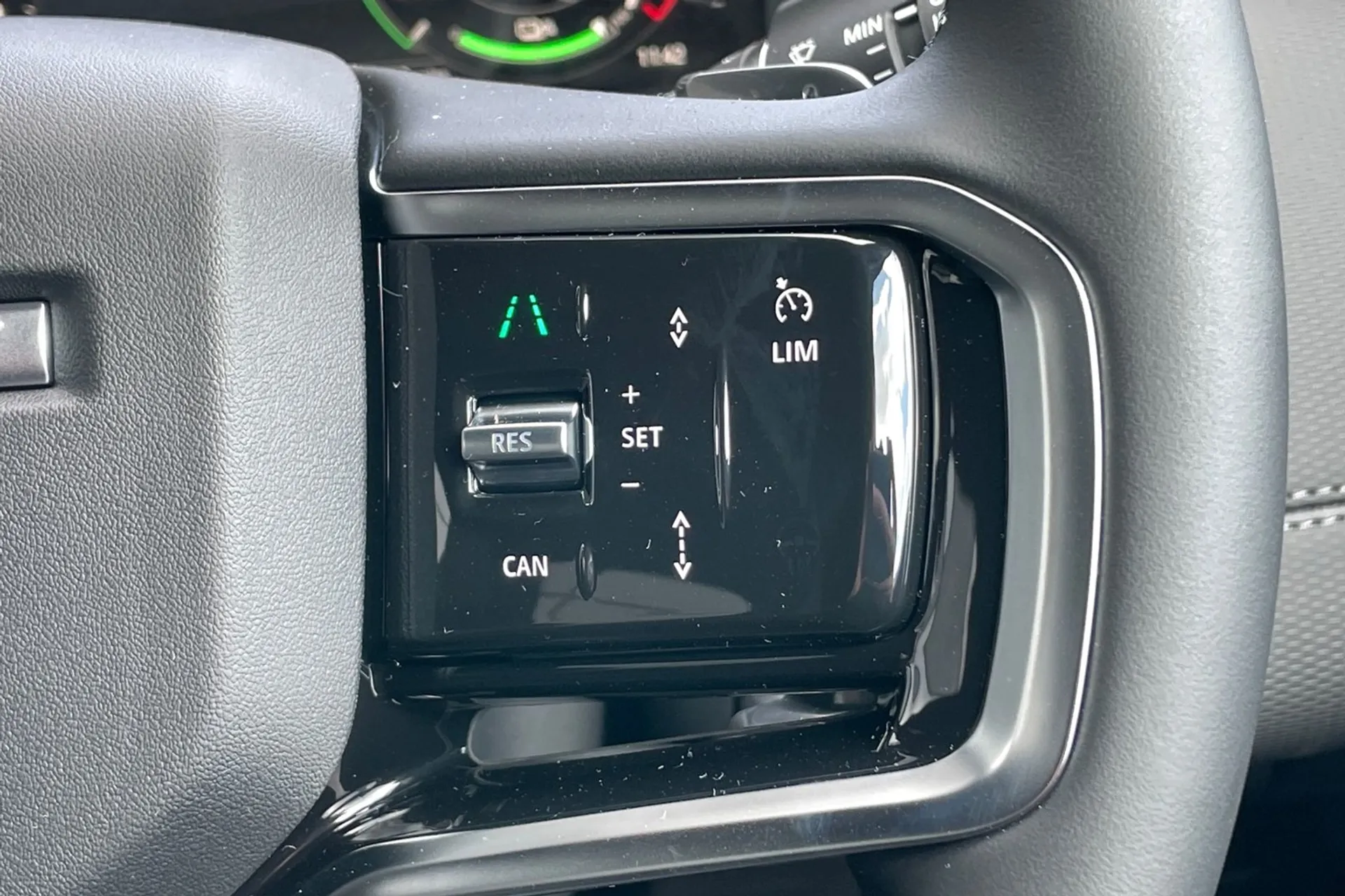 LAND ROVER DISCOVERY SPORT thumbnail image number 47