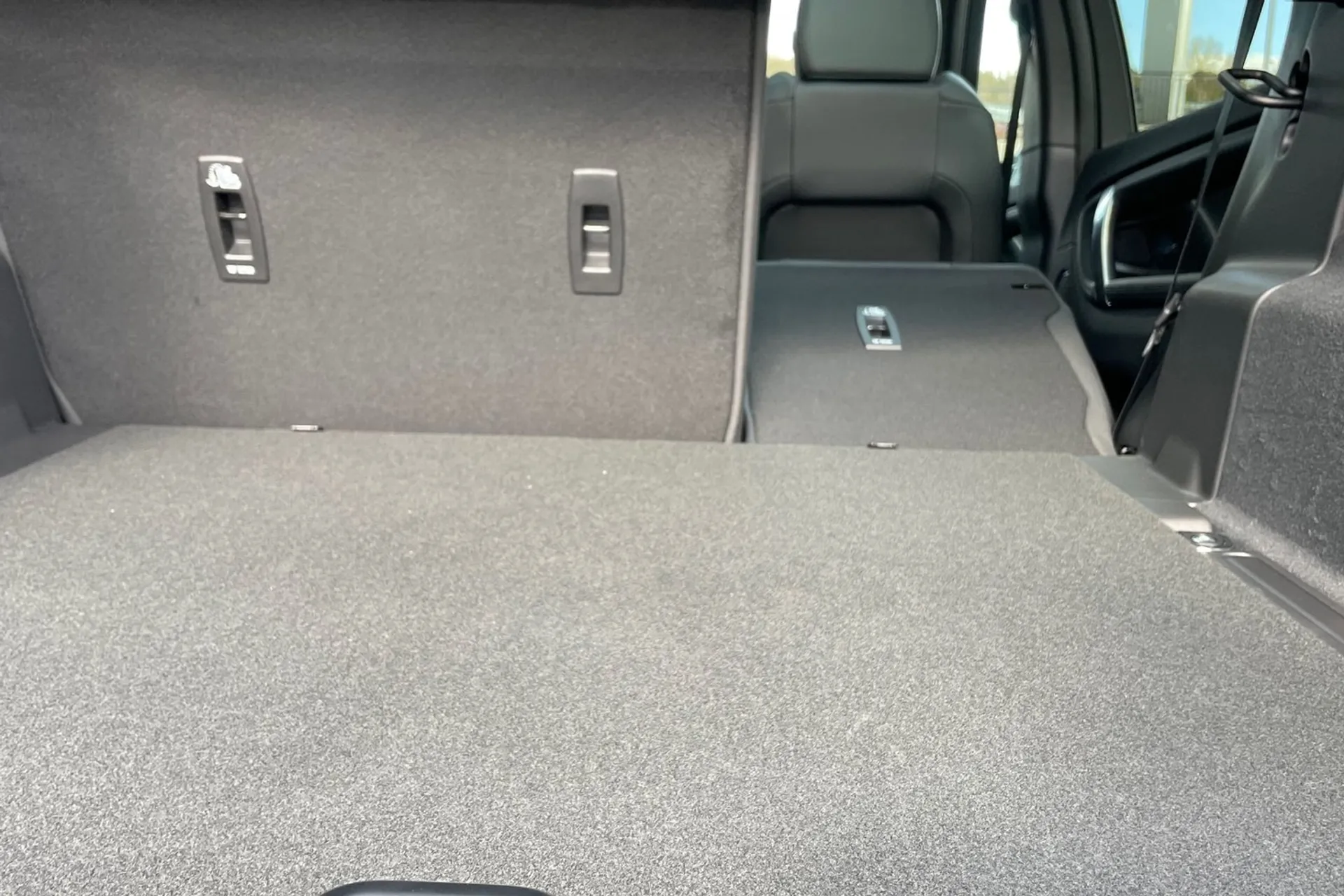 LAND ROVER DISCOVERY SPORT thumbnail image number 34