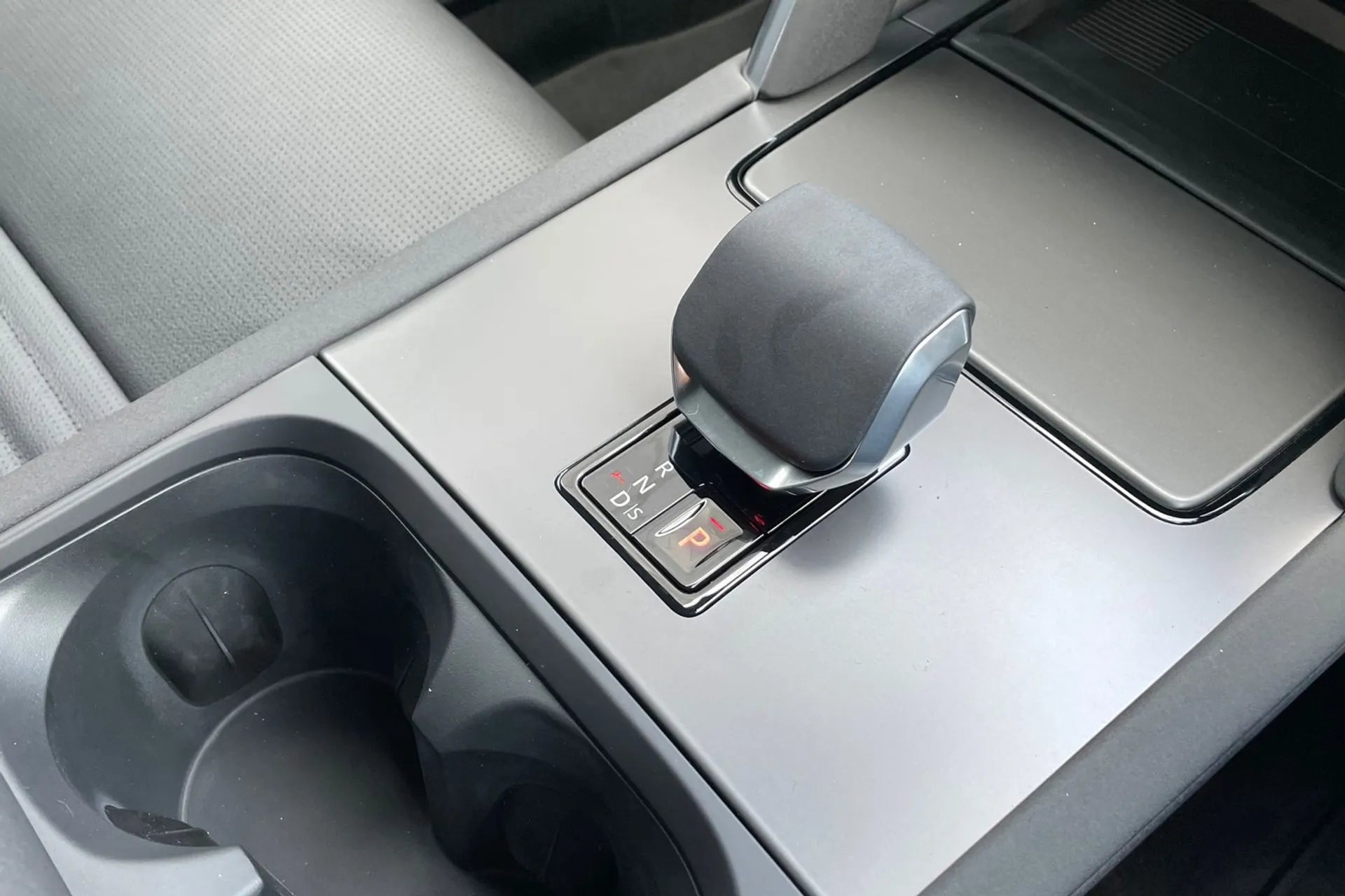 LAND ROVER DISCOVERY SPORT thumbnail image number 52