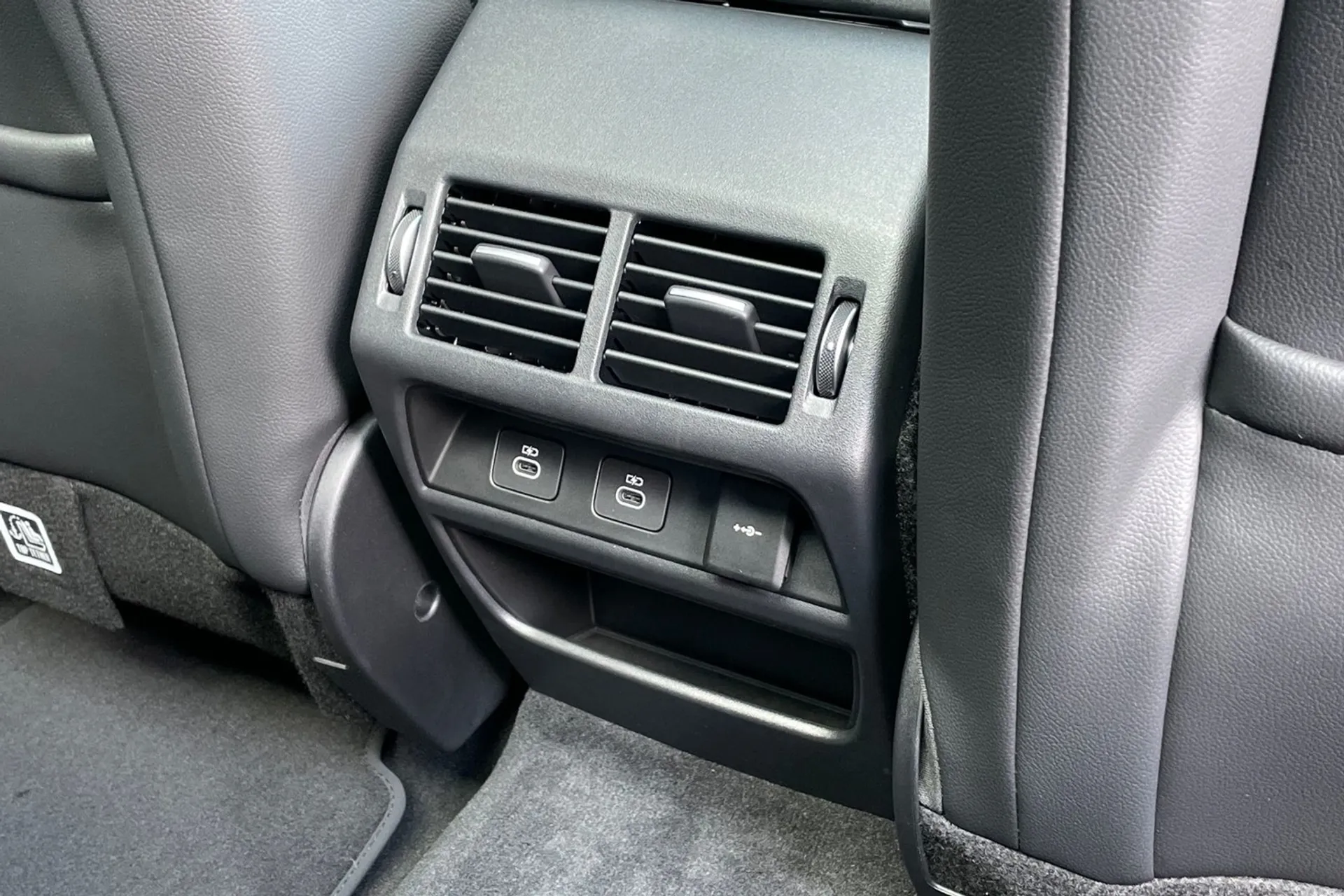 LAND ROVER DISCOVERY SPORT thumbnail image number 58