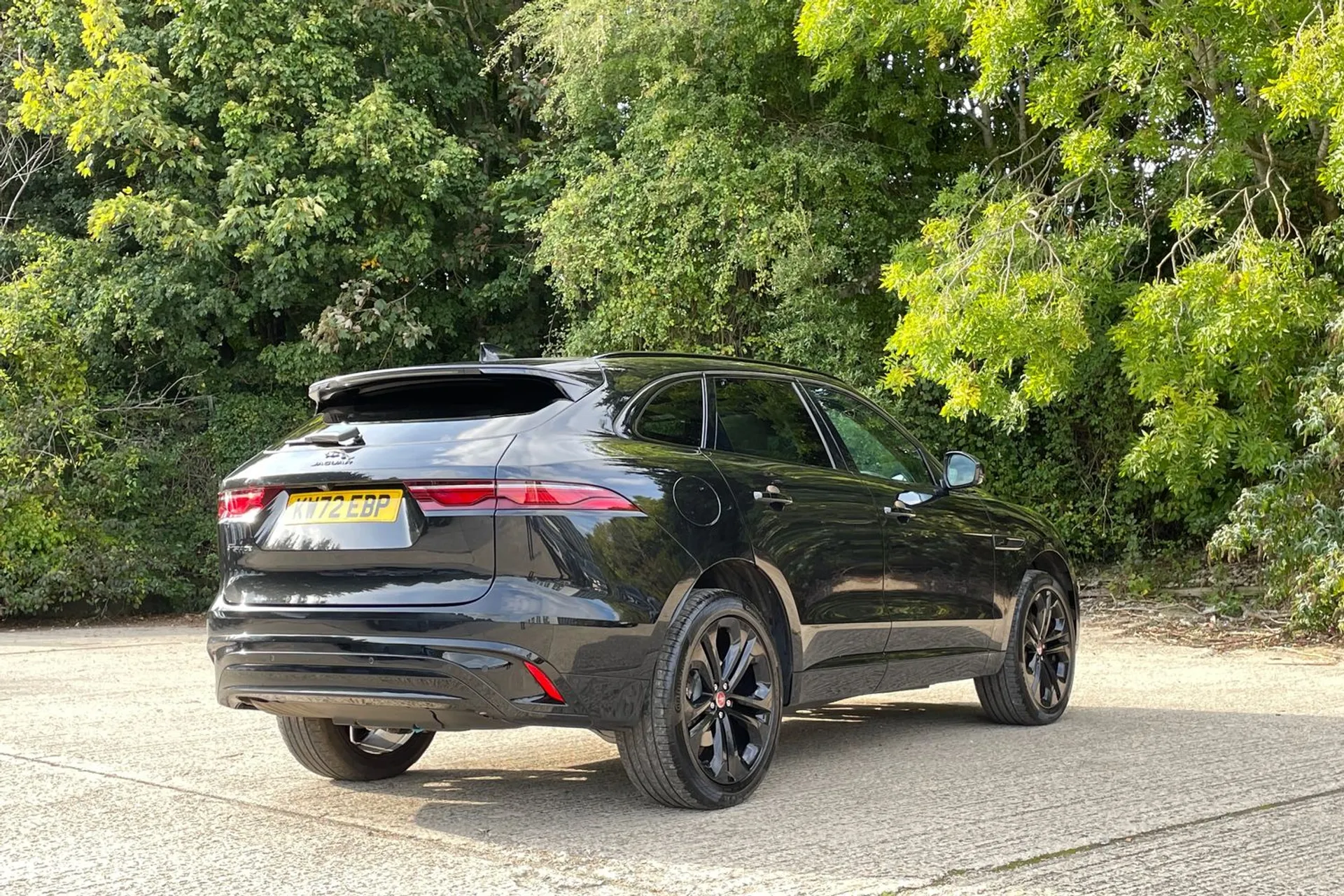 Jaguar F-PACE thumbnail image number 7