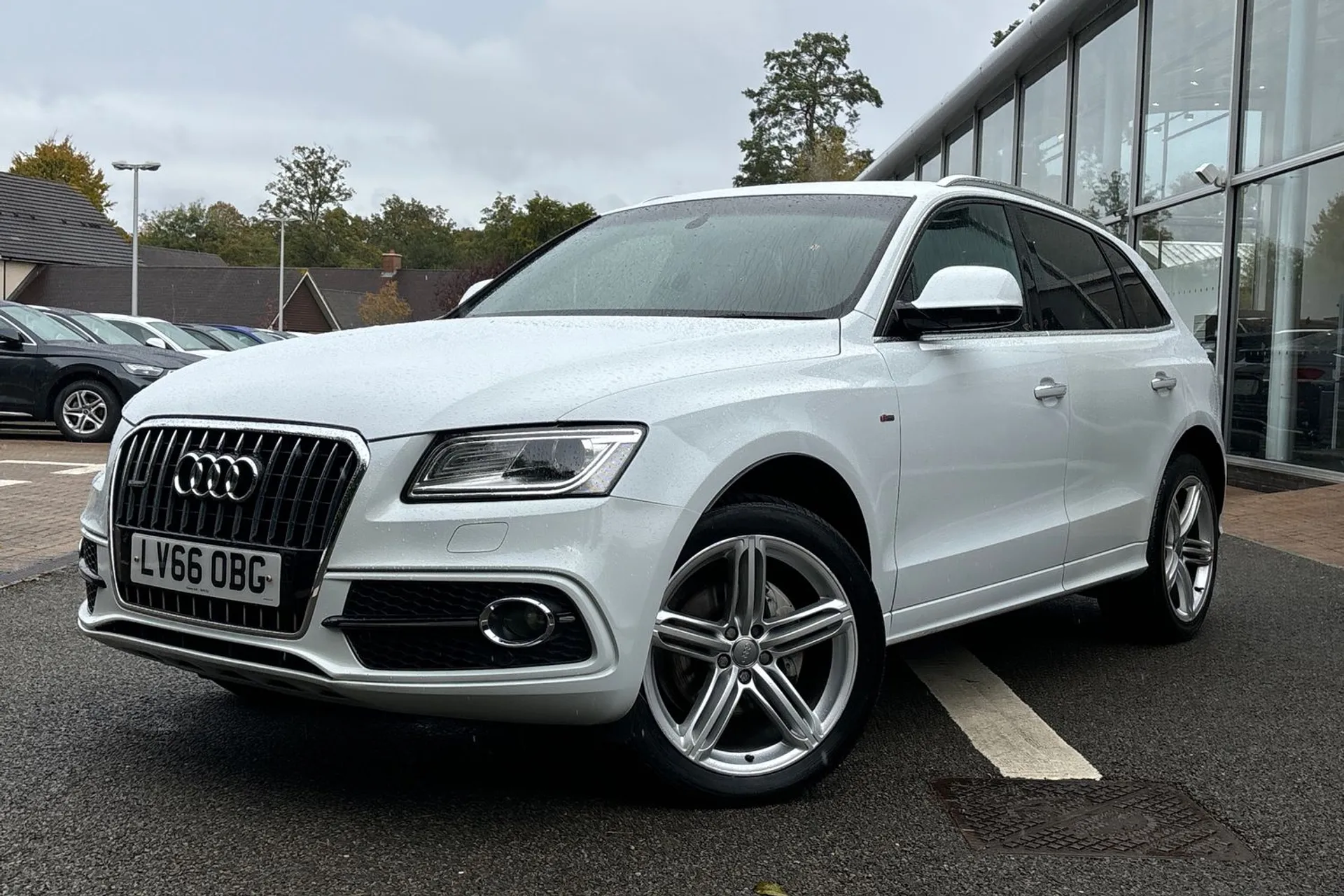 Audi Q5 thumbnail image number 11