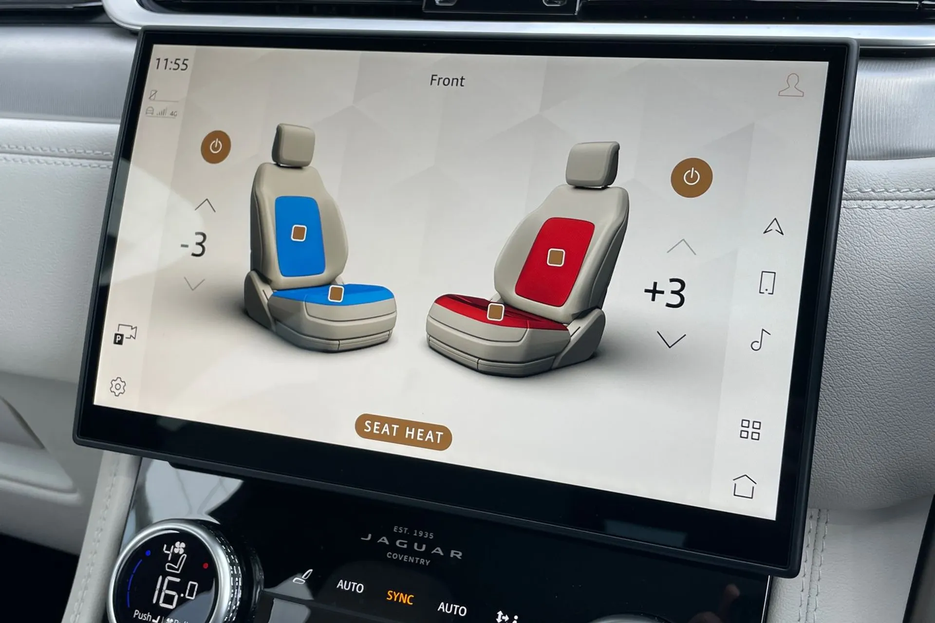 Jaguar F-PACE thumbnail image number 17