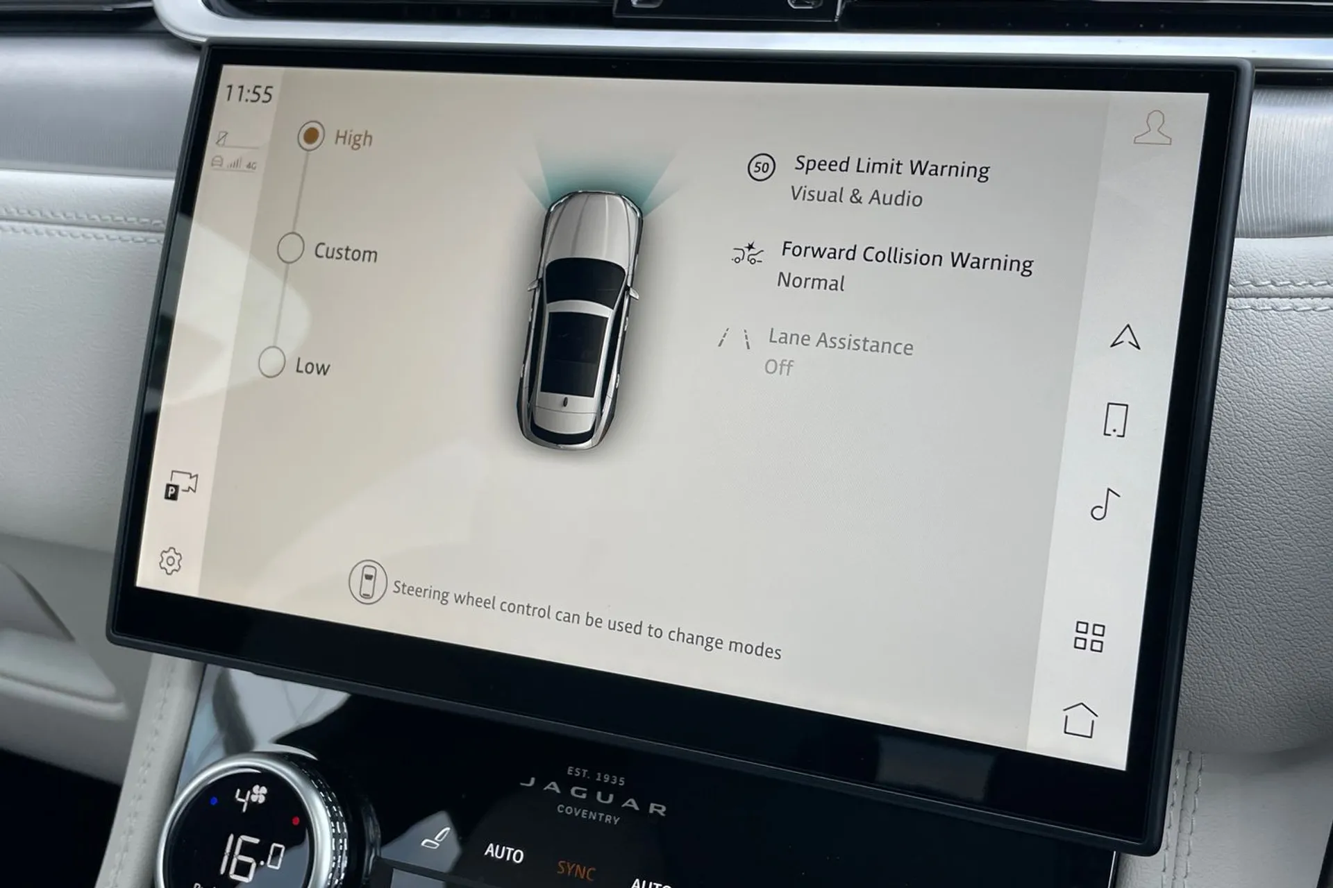 Jaguar F-PACE thumbnail image number 42