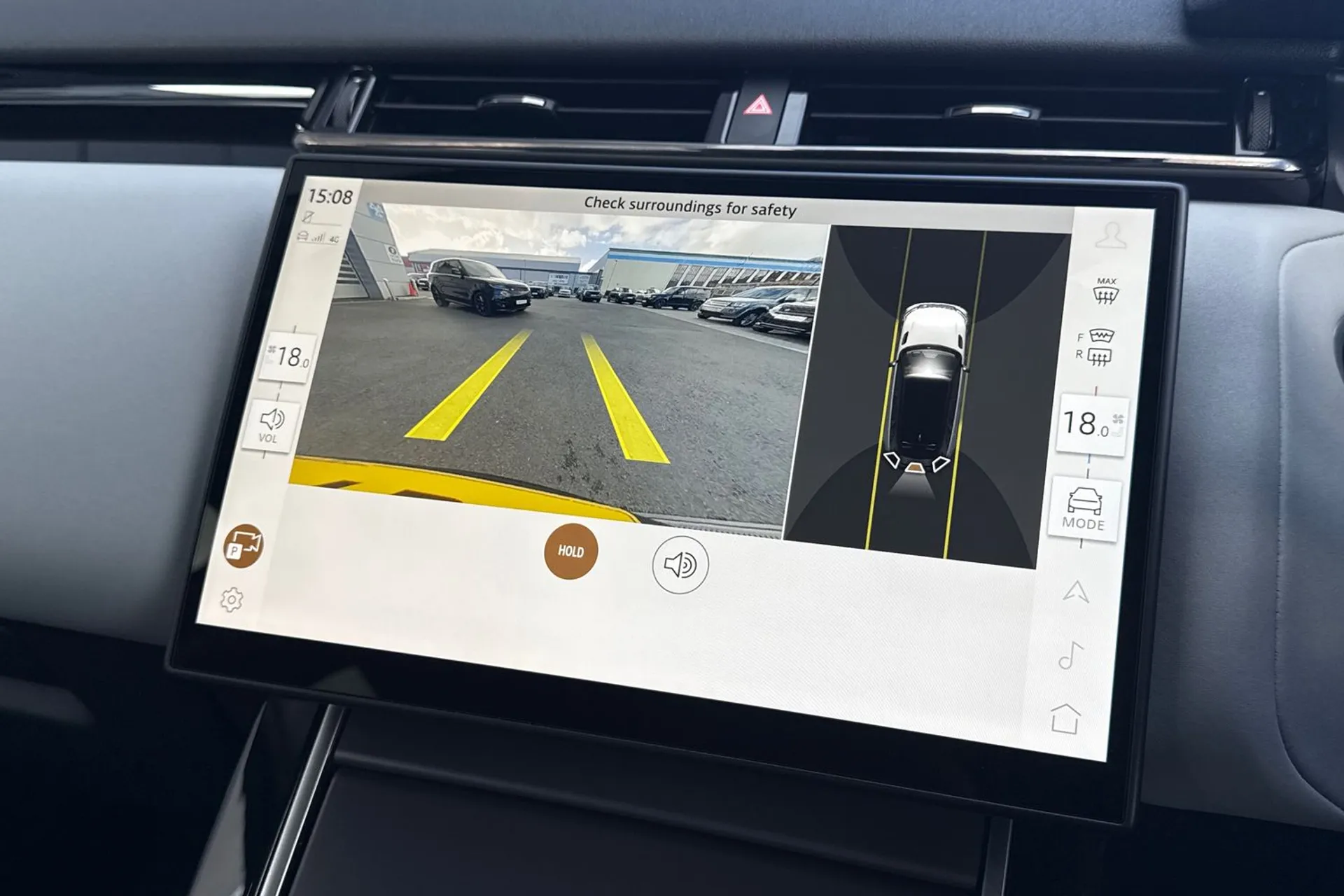 LAND ROVER RANGE ROVER VELAR thumbnail image number 4