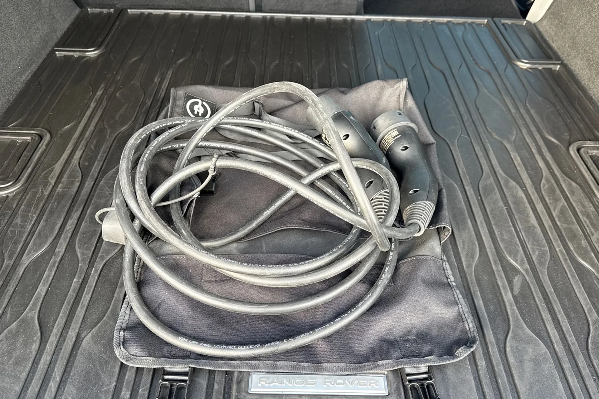 LAND ROVER RANGE ROVER VELAR thumbnail image number 42