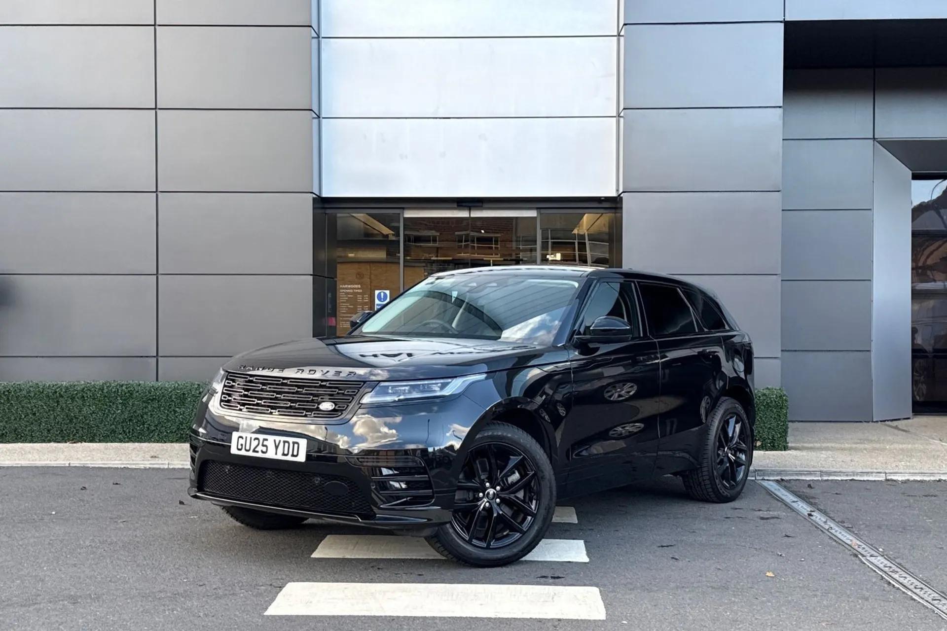 LAND ROVER RANGE ROVER VELAR thumbnail image number 13