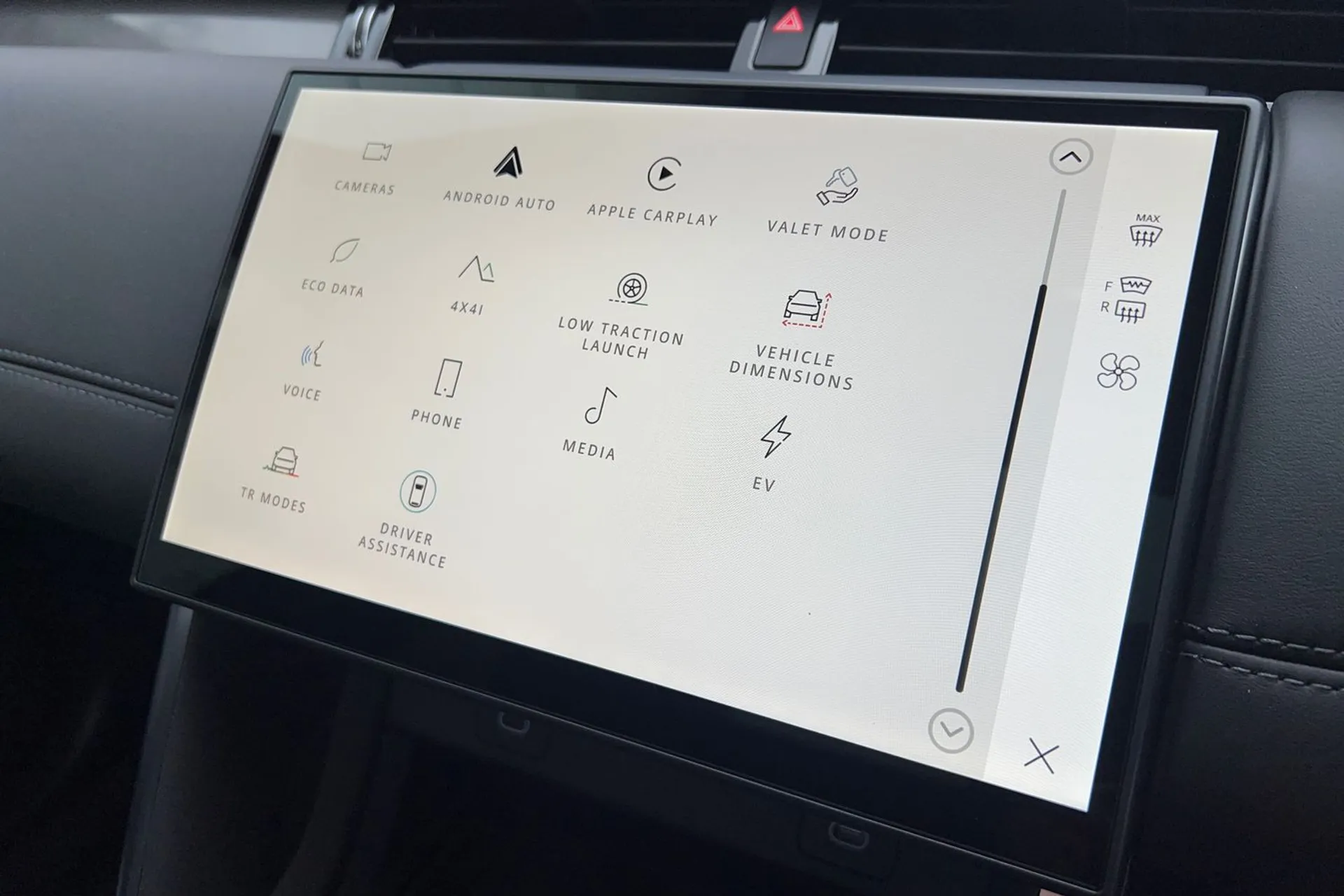 LAND ROVER DISCOVERY SPORT thumbnail image number 28