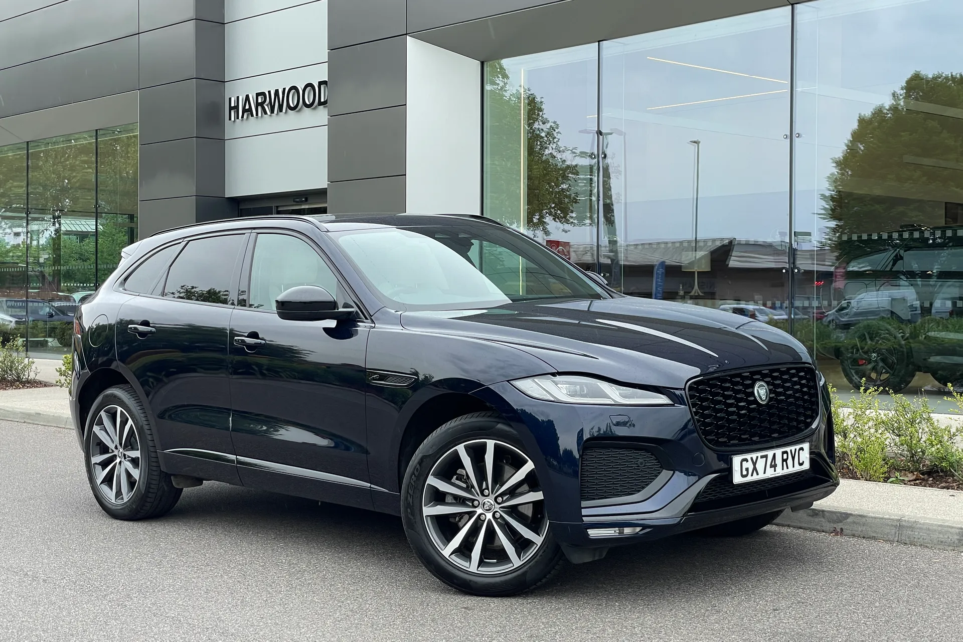 Jaguar F-PACE focused image