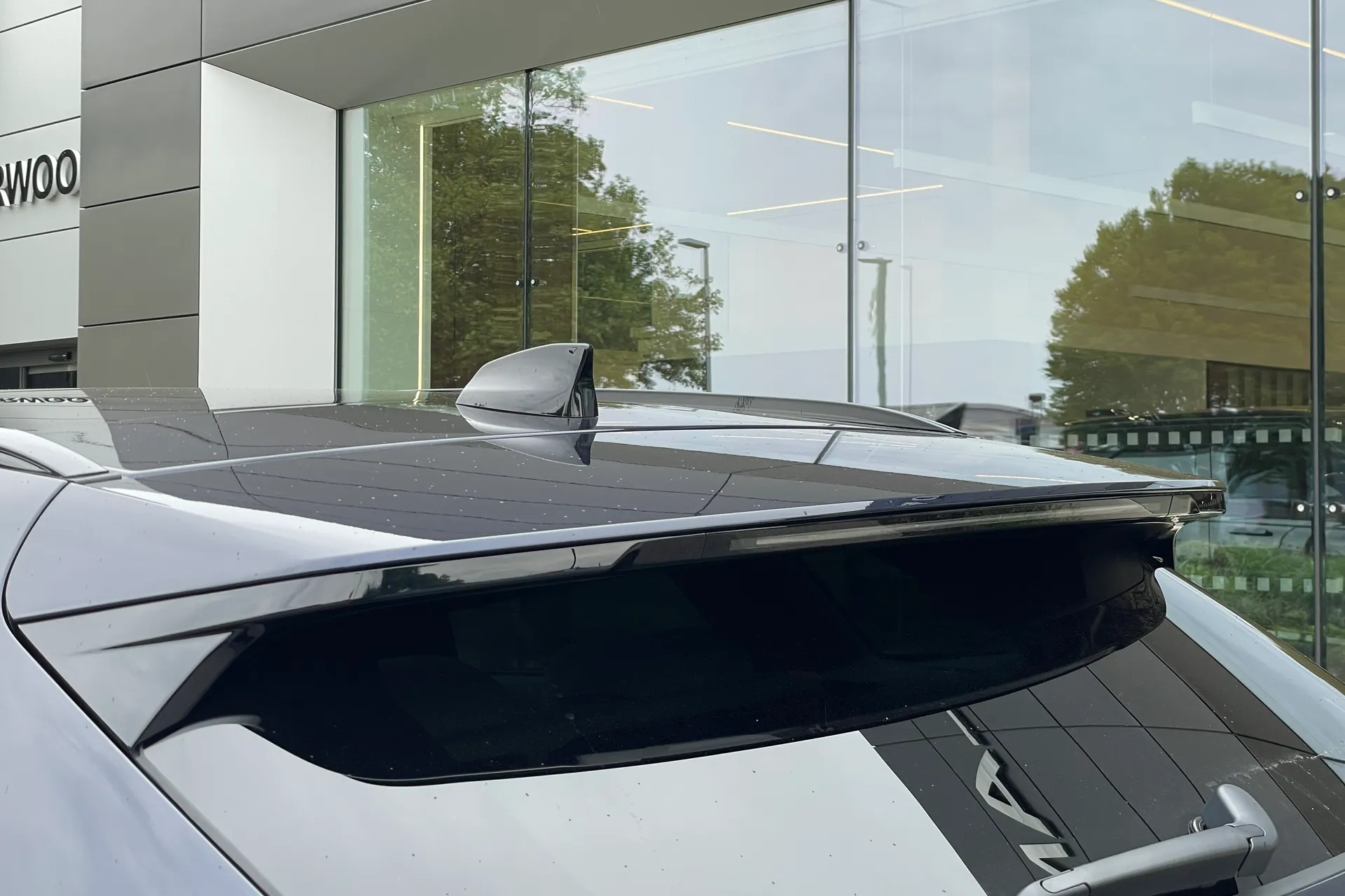 Jaguar F-PACE thumbnail image number 29