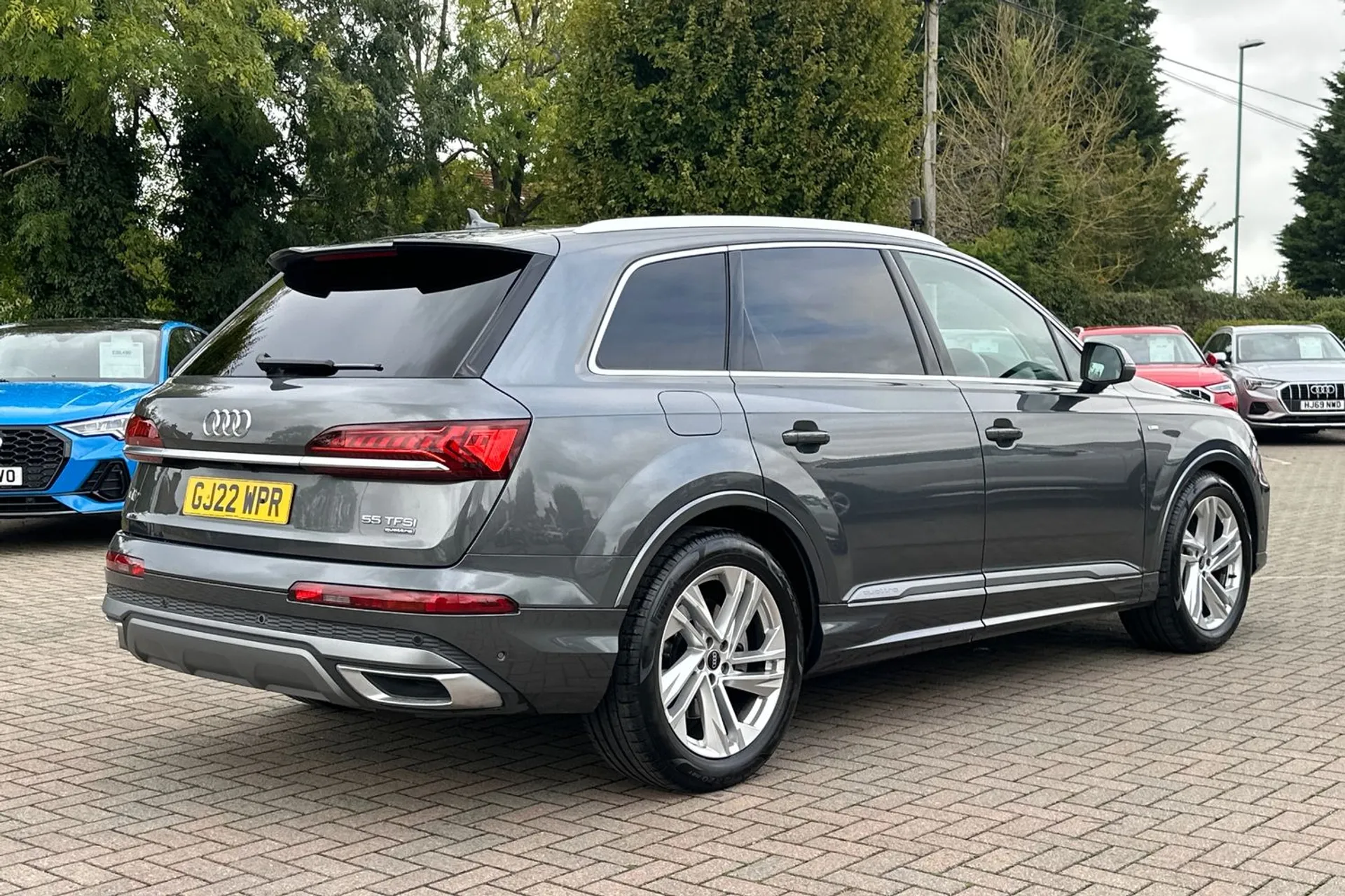 Audi Q7 thumbnail image number 5