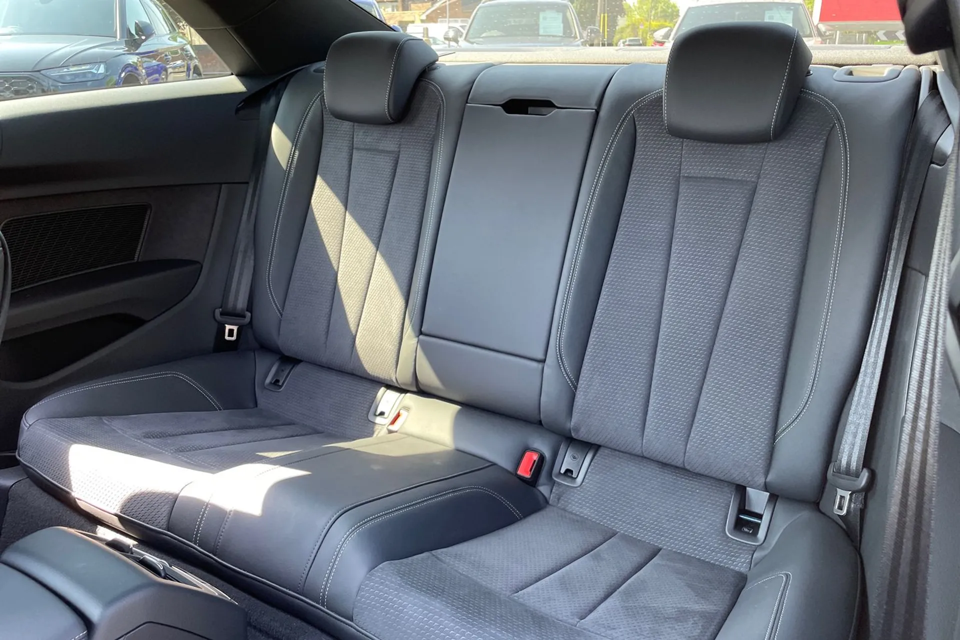 Audi A5 thumbnail image number 39
