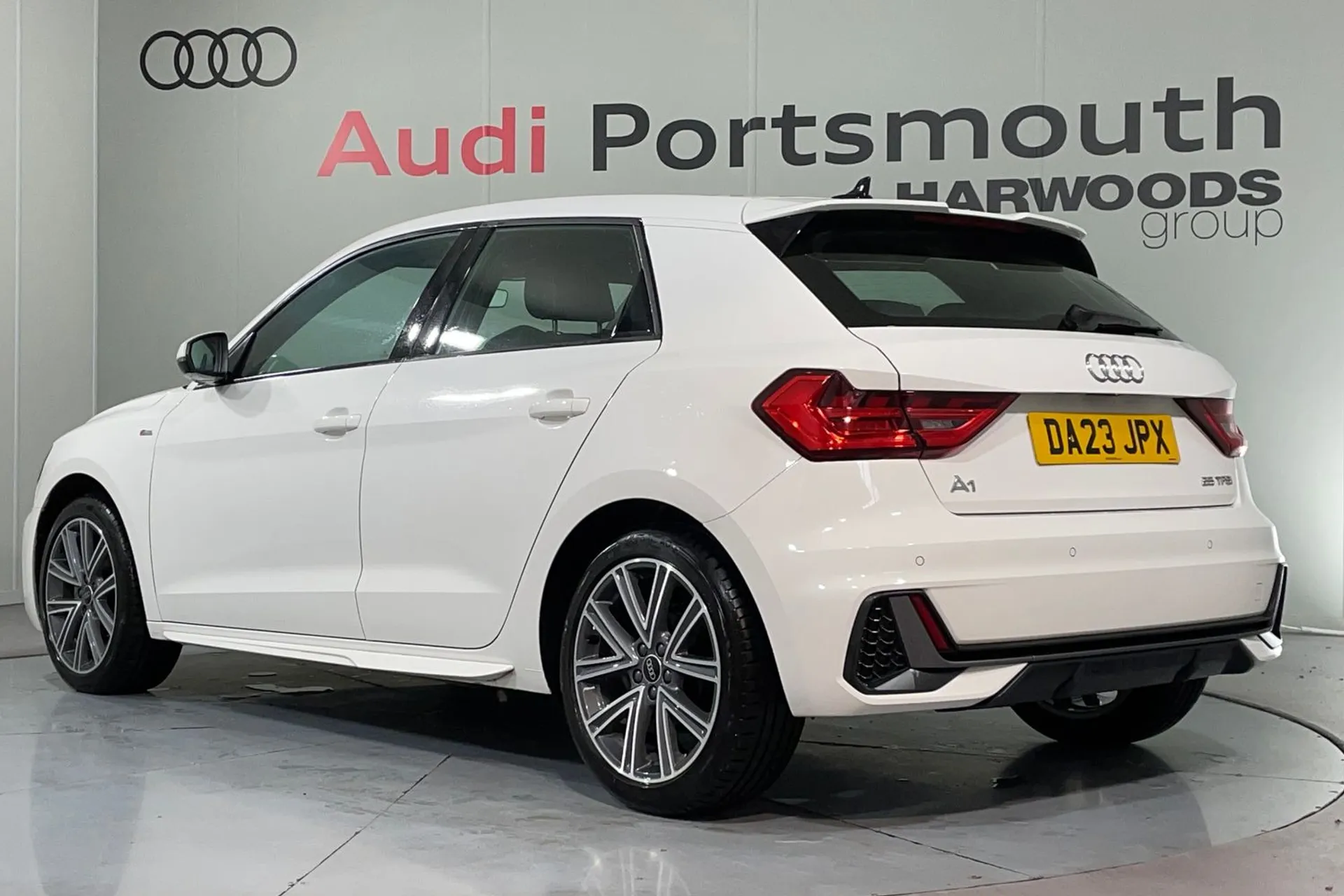 Audi A1 thumbnail image number 9