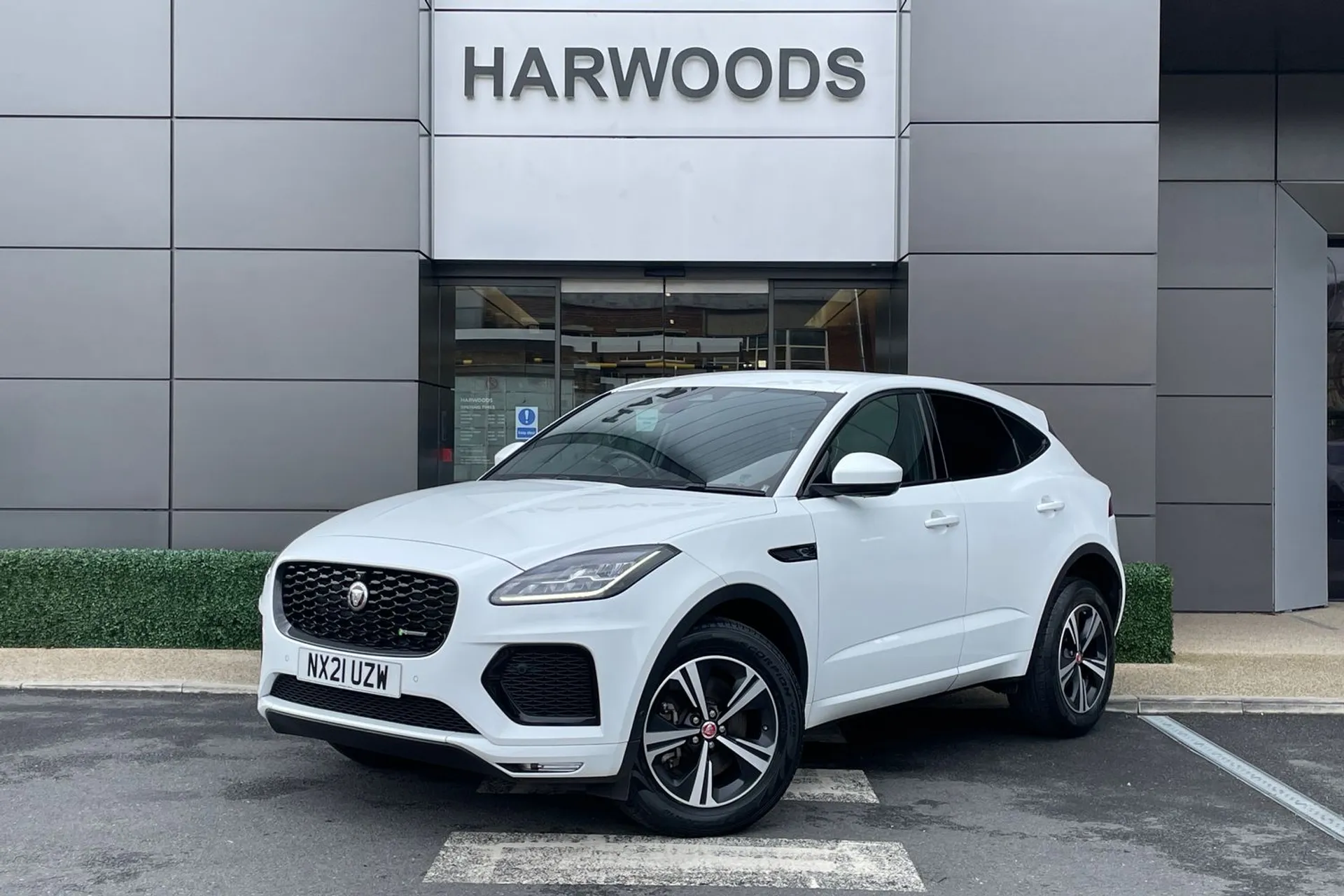 Jaguar E-PACE thumbnail image number 20