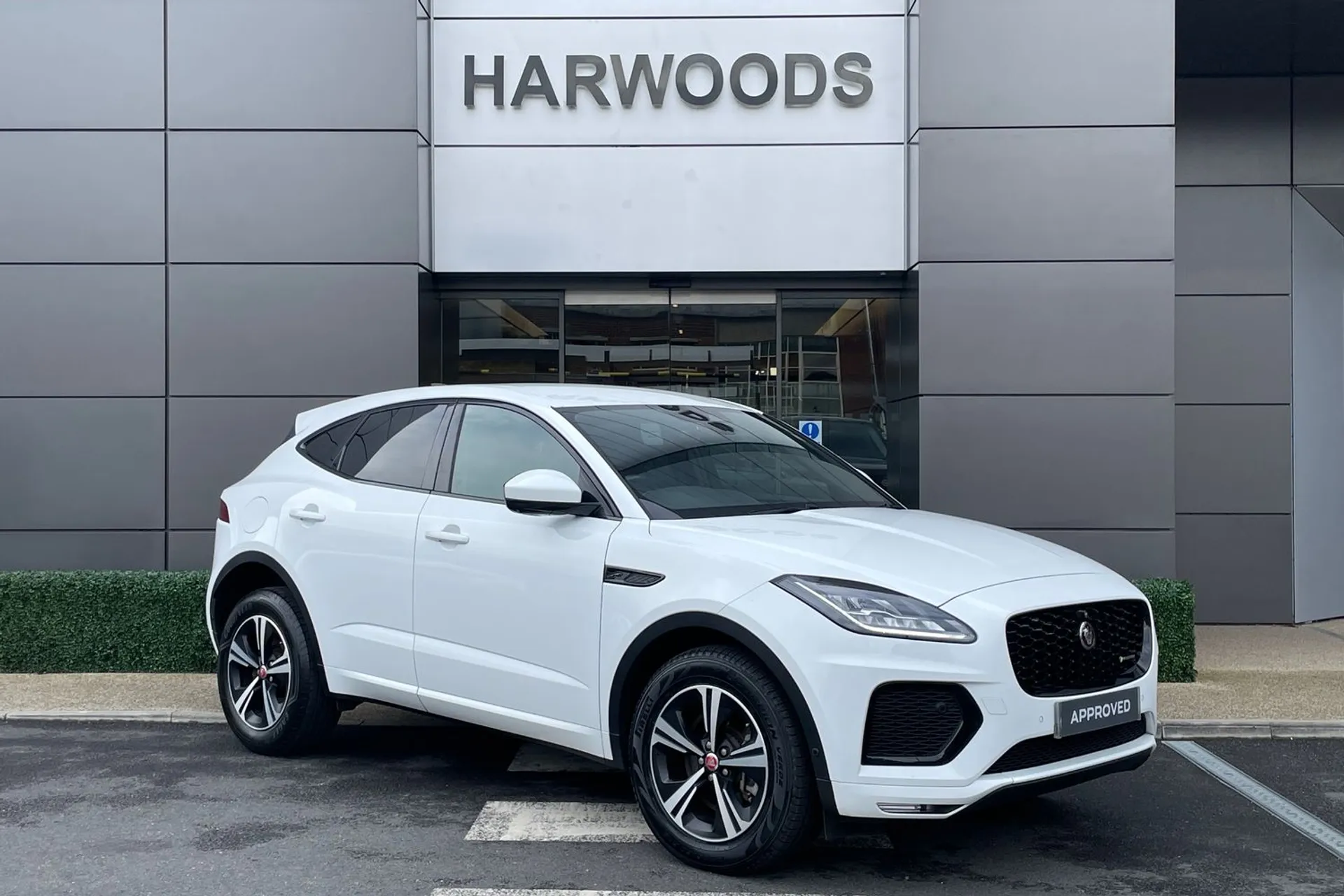 Jaguar E-PACE thumbnail image number 2