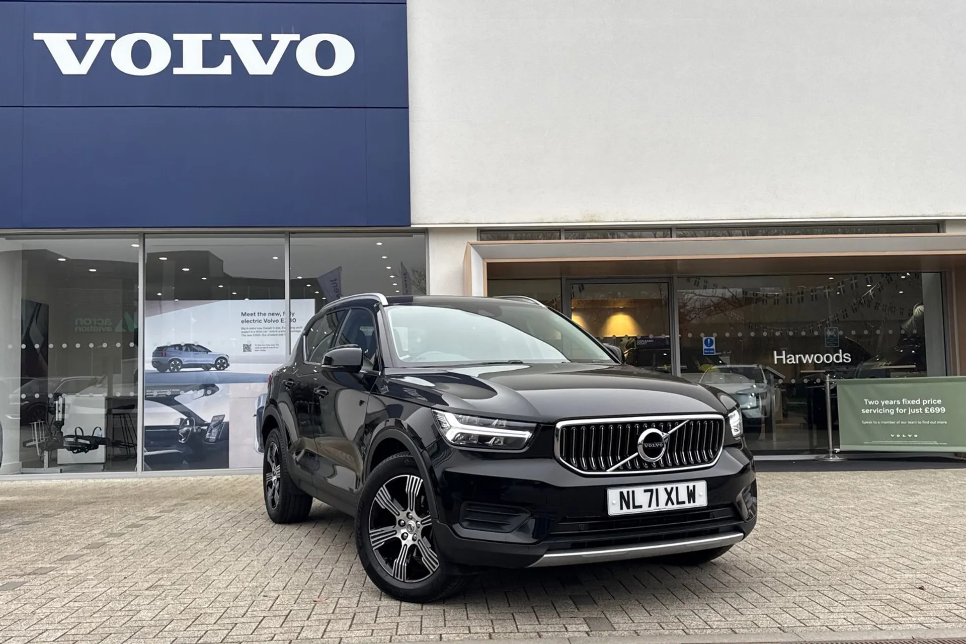 Volvo XC40 focused image