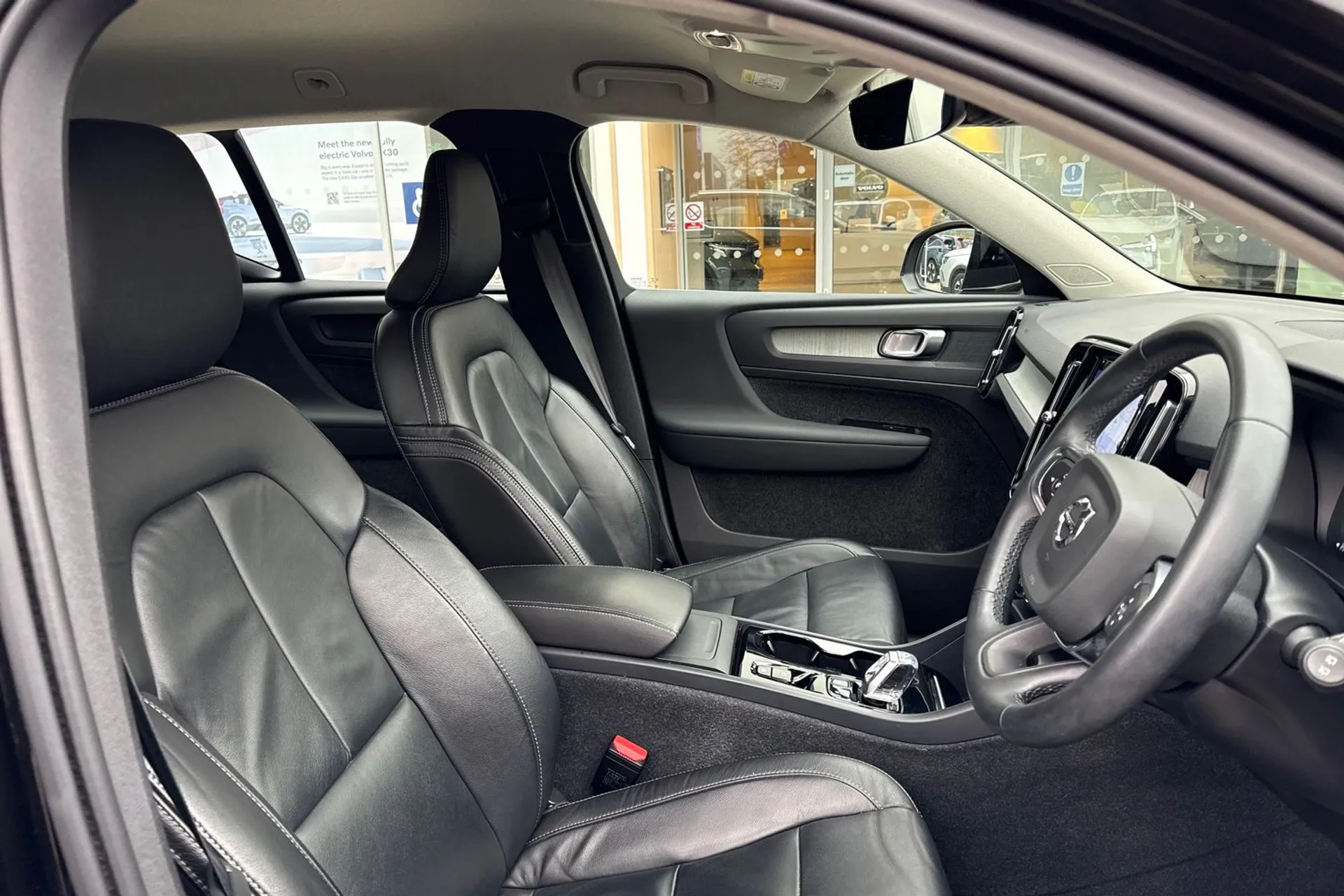 Volvo XC40 thumbnail image number 26