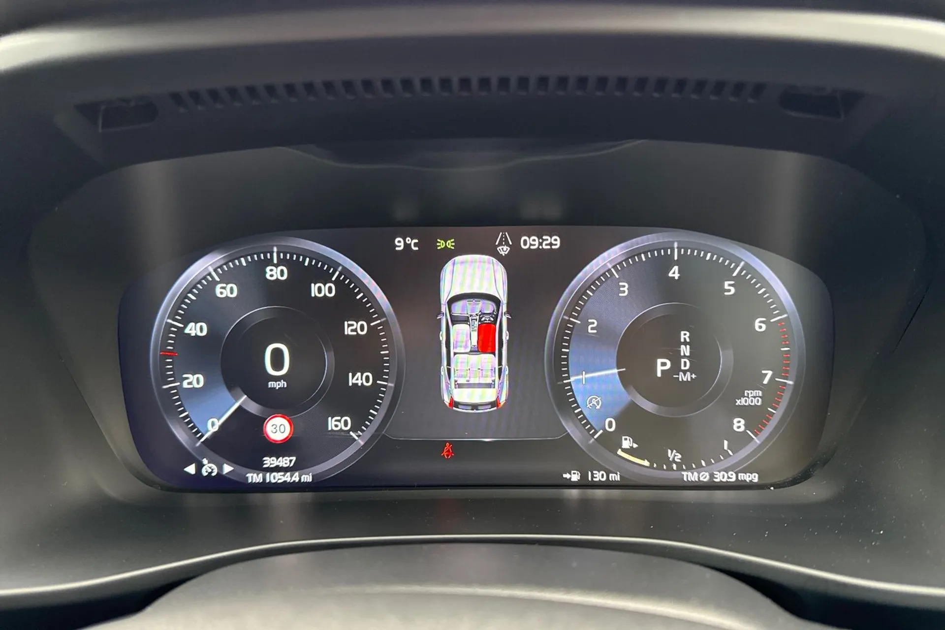 Volvo XC40 thumbnail image number 43