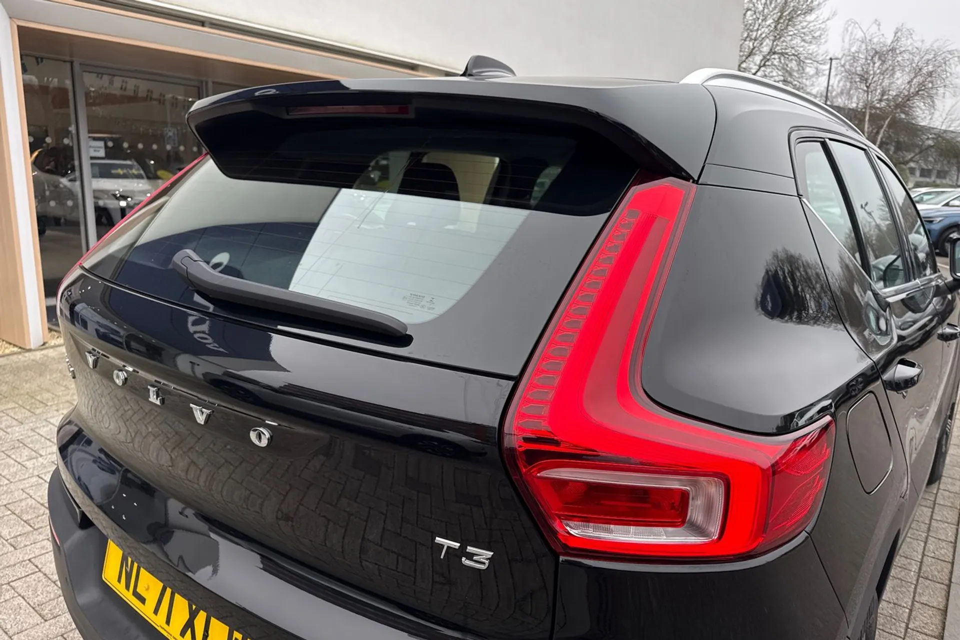 Volvo XC40 thumbnail image number 16