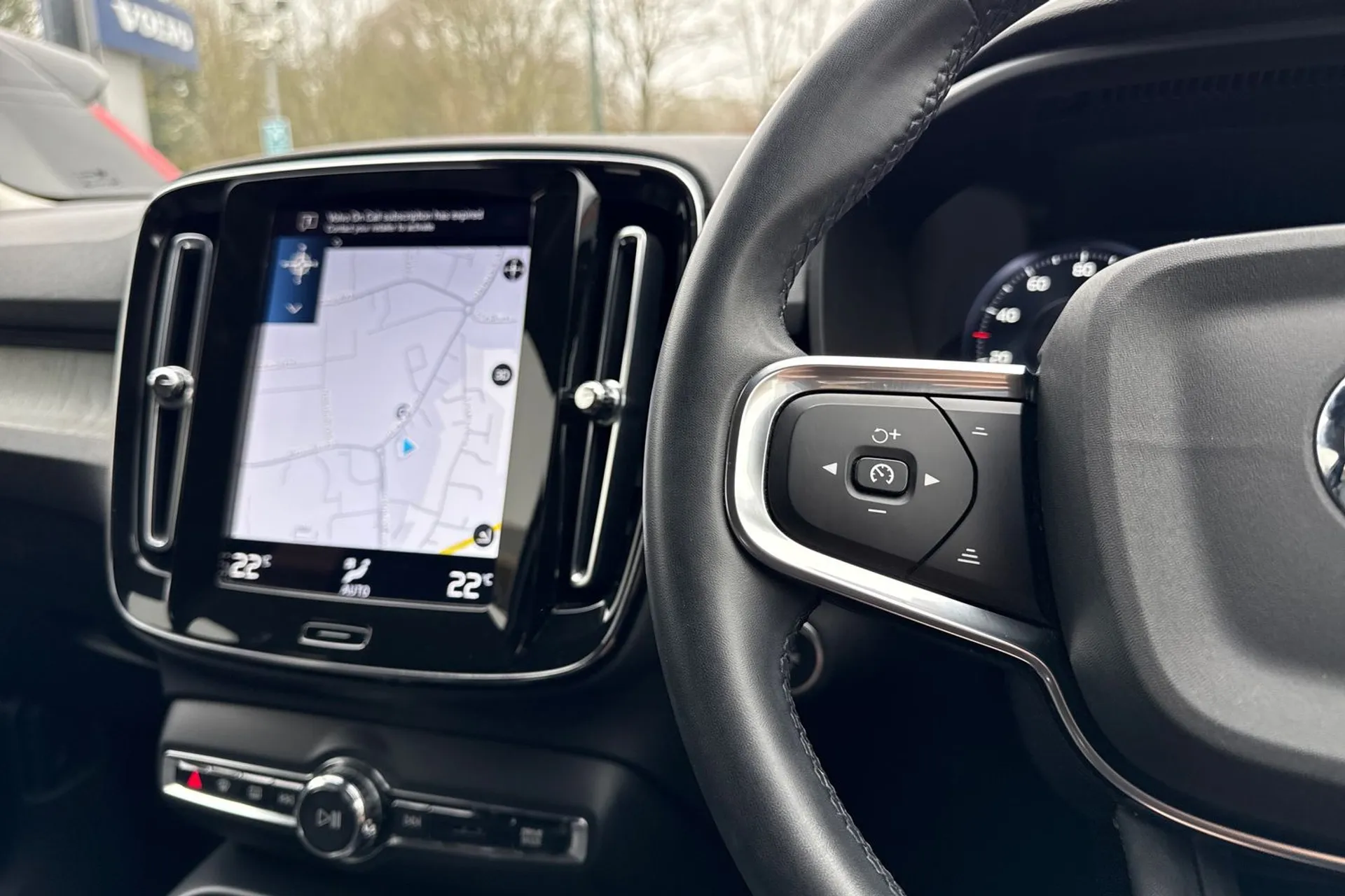 Volvo XC40 thumbnail image number 36