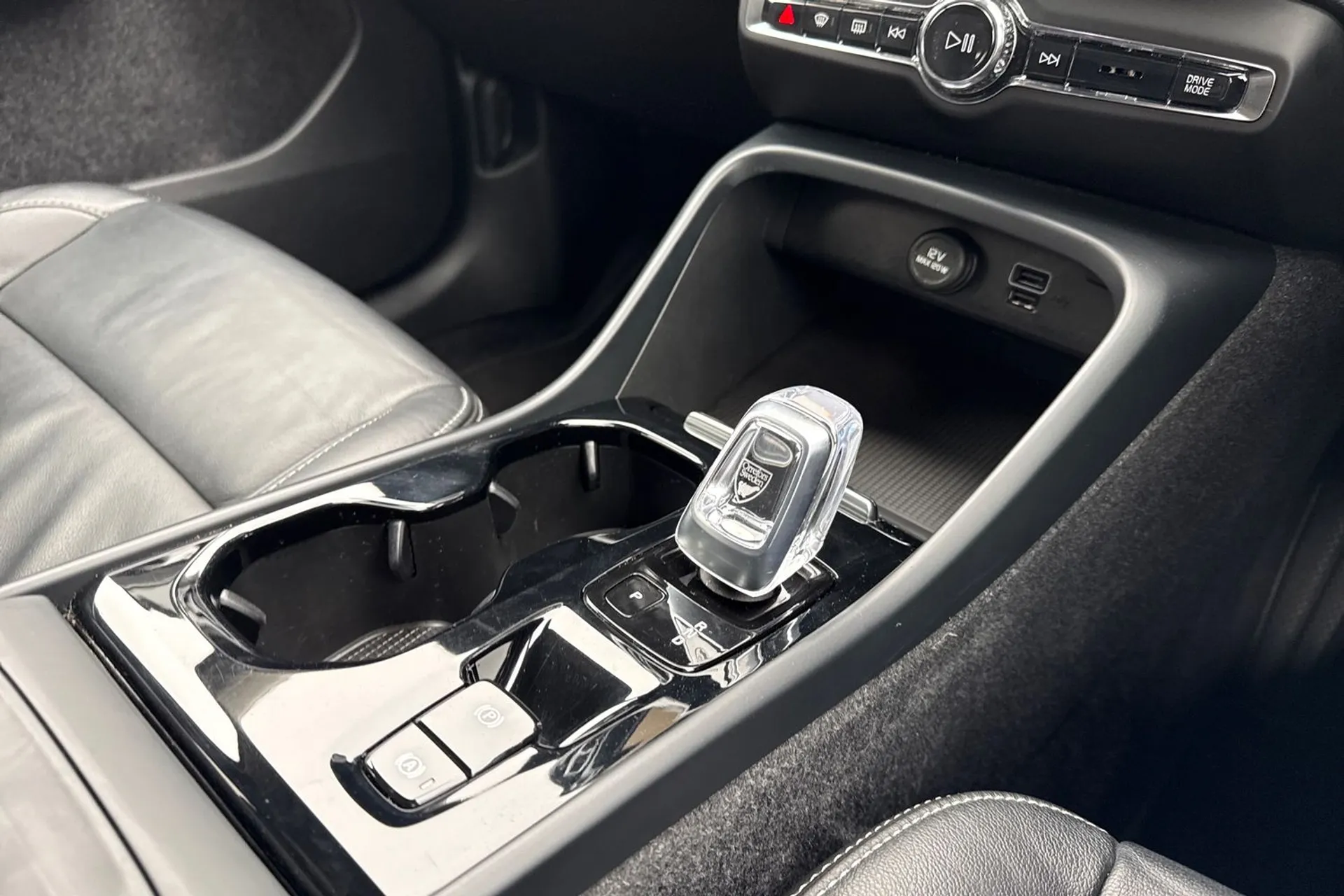 Volvo XC40 thumbnail image number 42