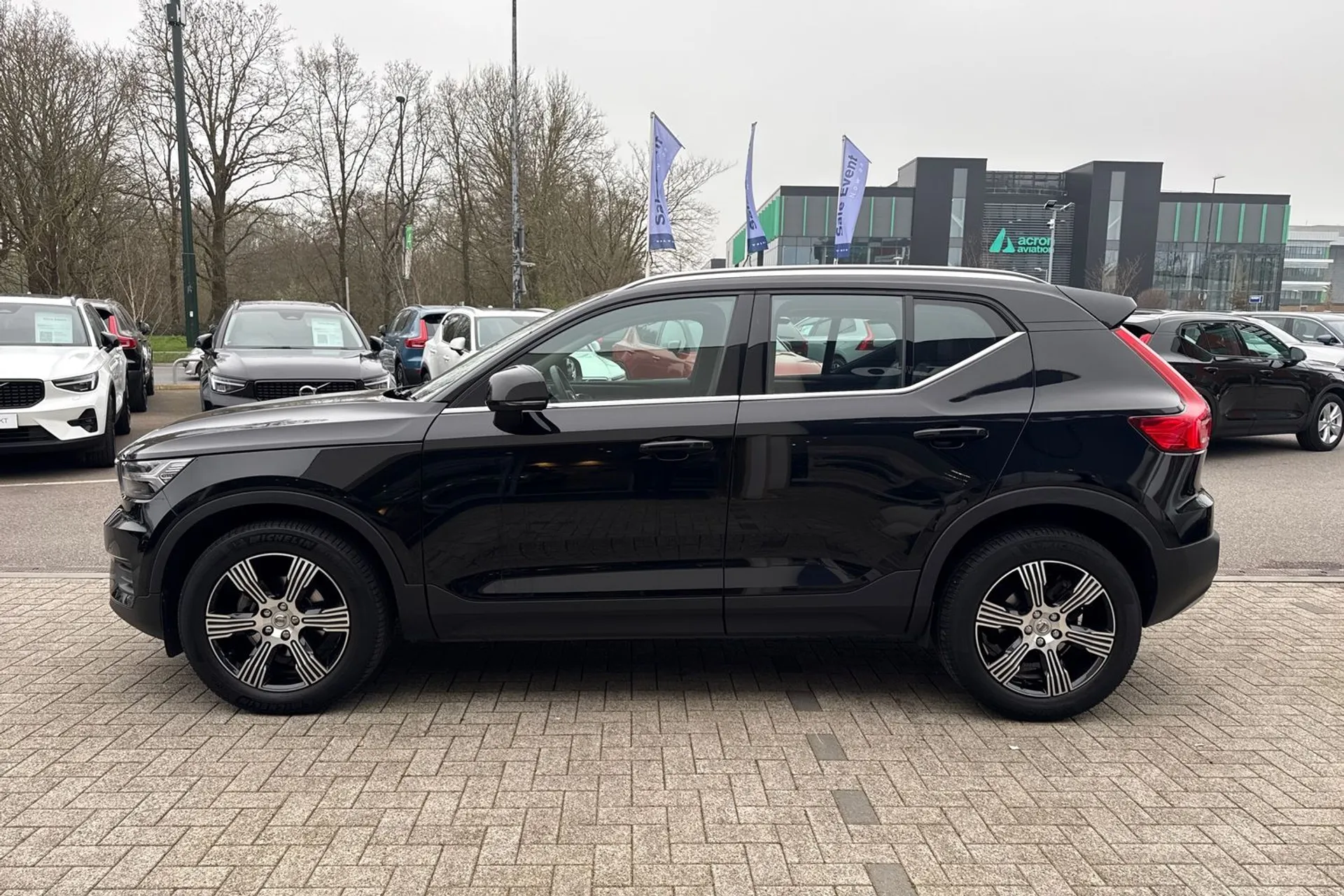 Volvo XC40 thumbnail image number 11