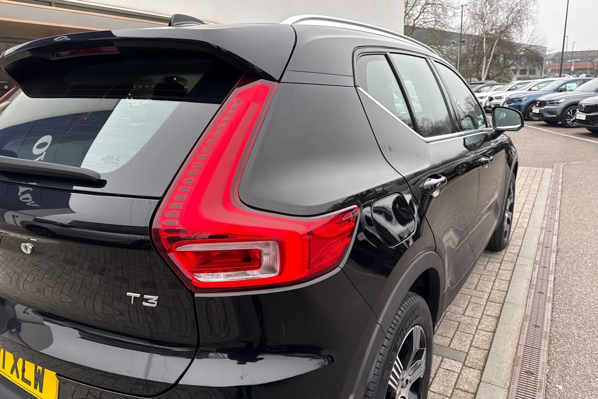 Volvo XC40 thumbnail image number 15