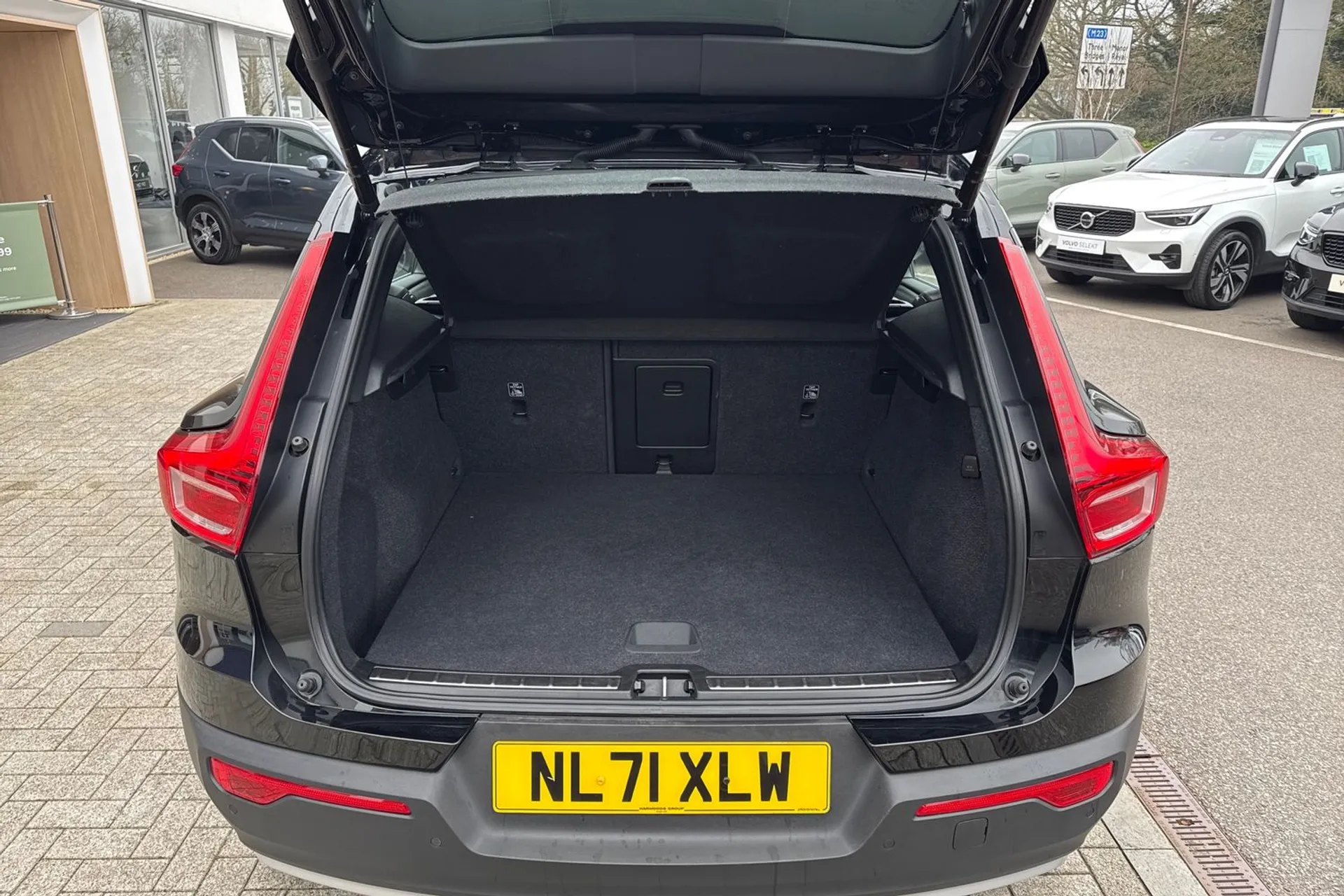 Volvo XC40 thumbnail image number 20