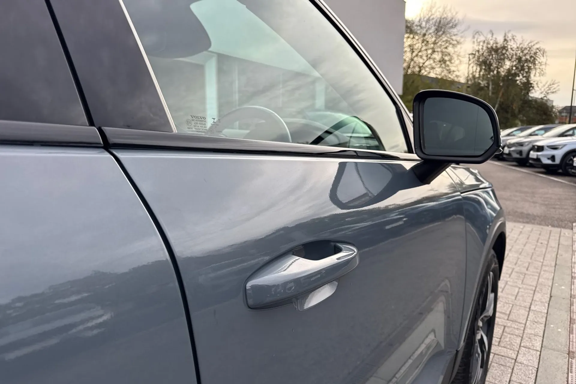 Volvo XC40 thumbnail image number 17