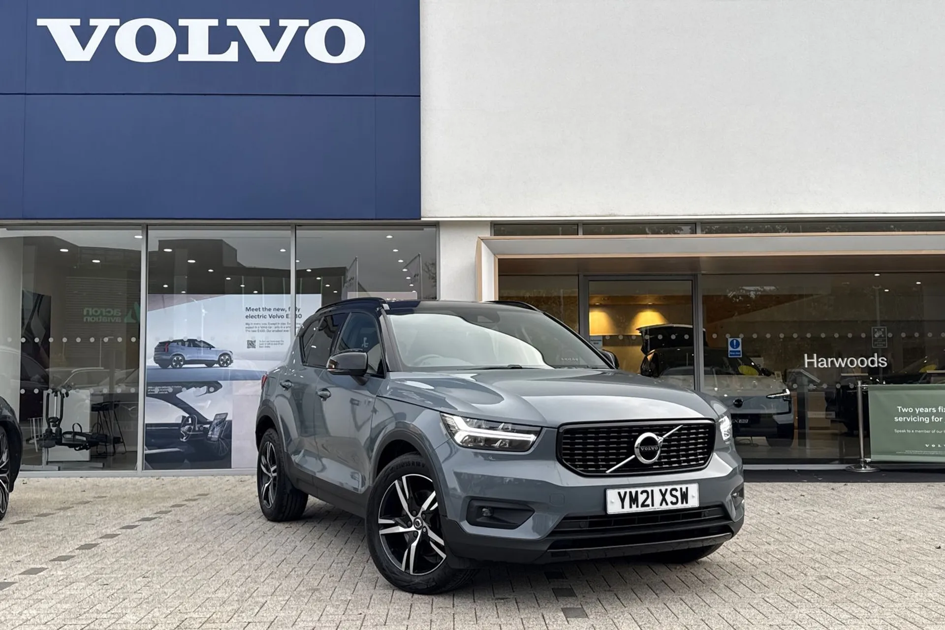 Volvo XC40 focused image