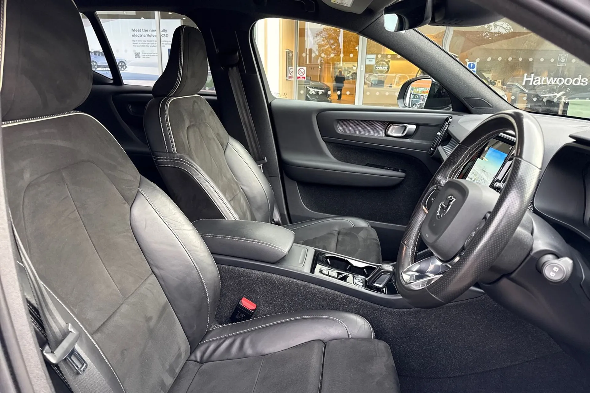 Volvo XC40 thumbnail image number 26