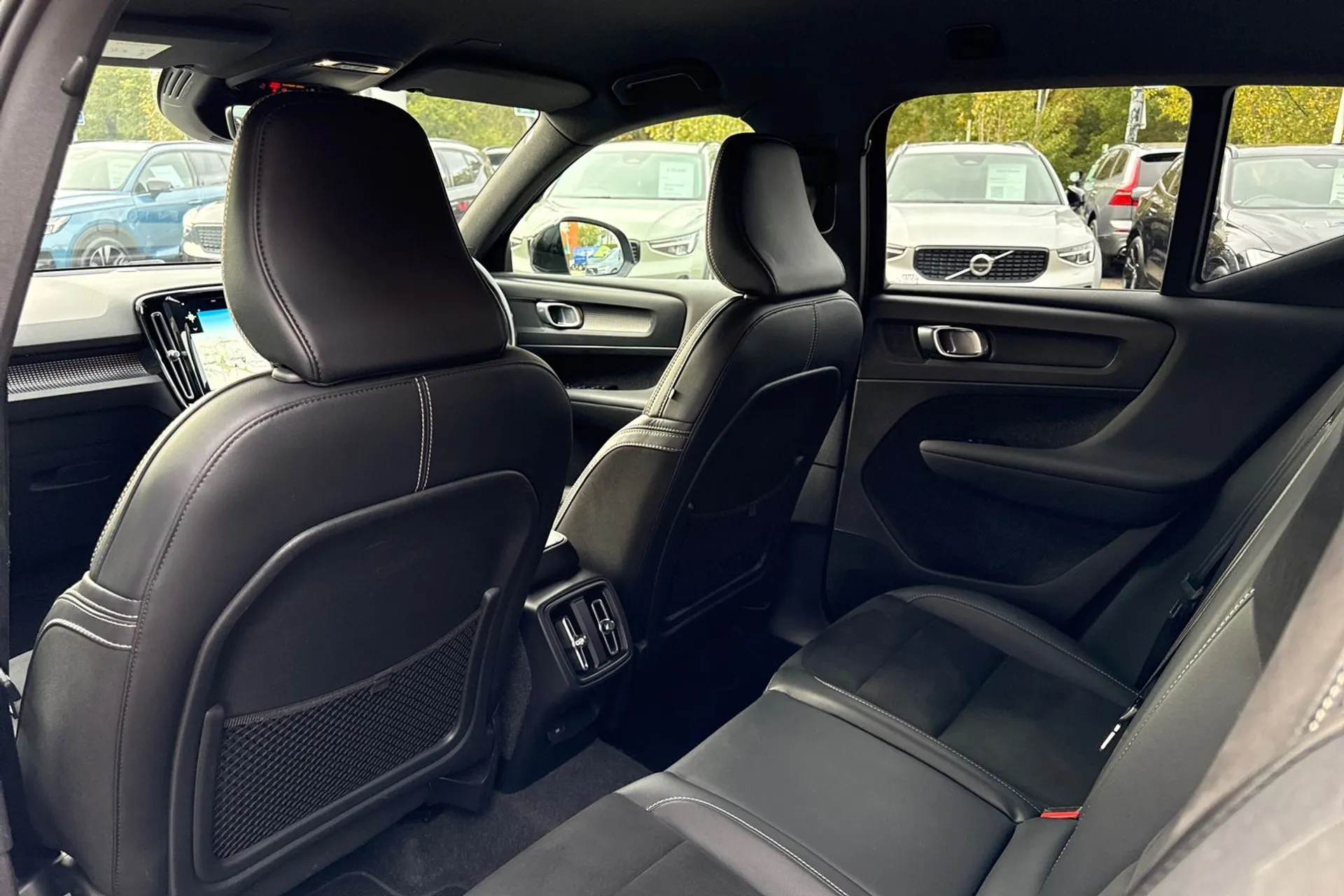 Volvo XC40 thumbnail image number 31