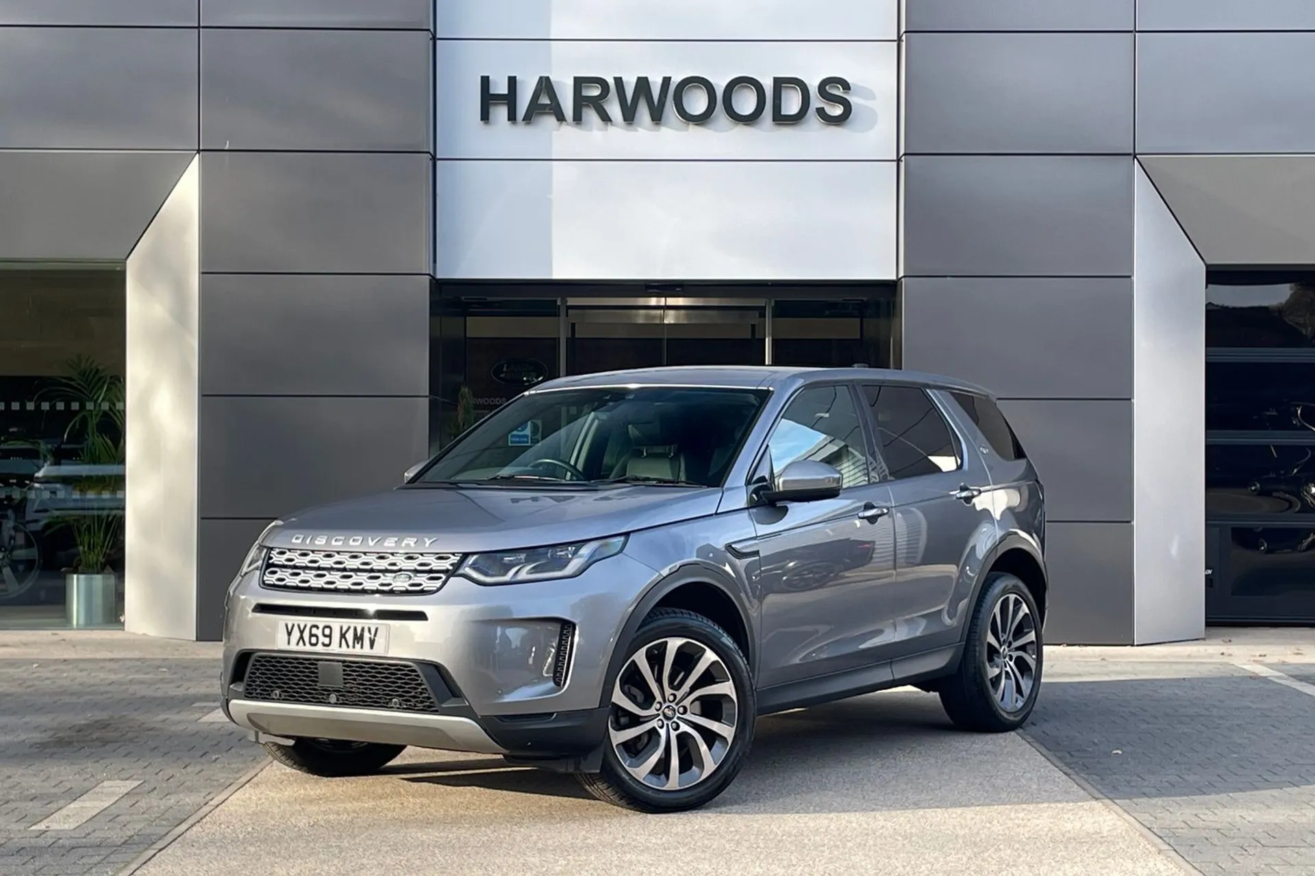 LAND ROVER DISCOVERY SPORT thumbnail image number 9