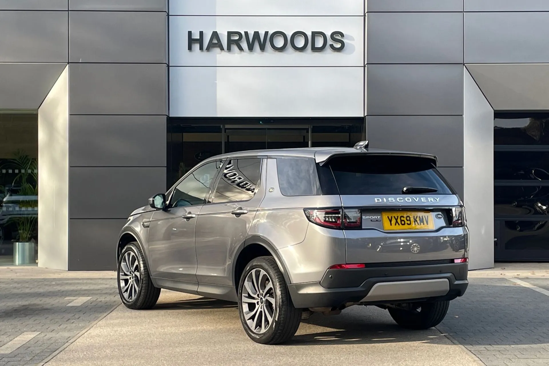 LAND ROVER DISCOVERY SPORT thumbnail image number 7