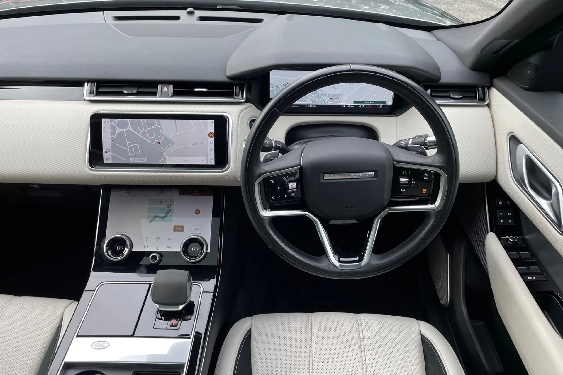 LAND ROVER RANGE ROVER VELAR thumbnail image number 12