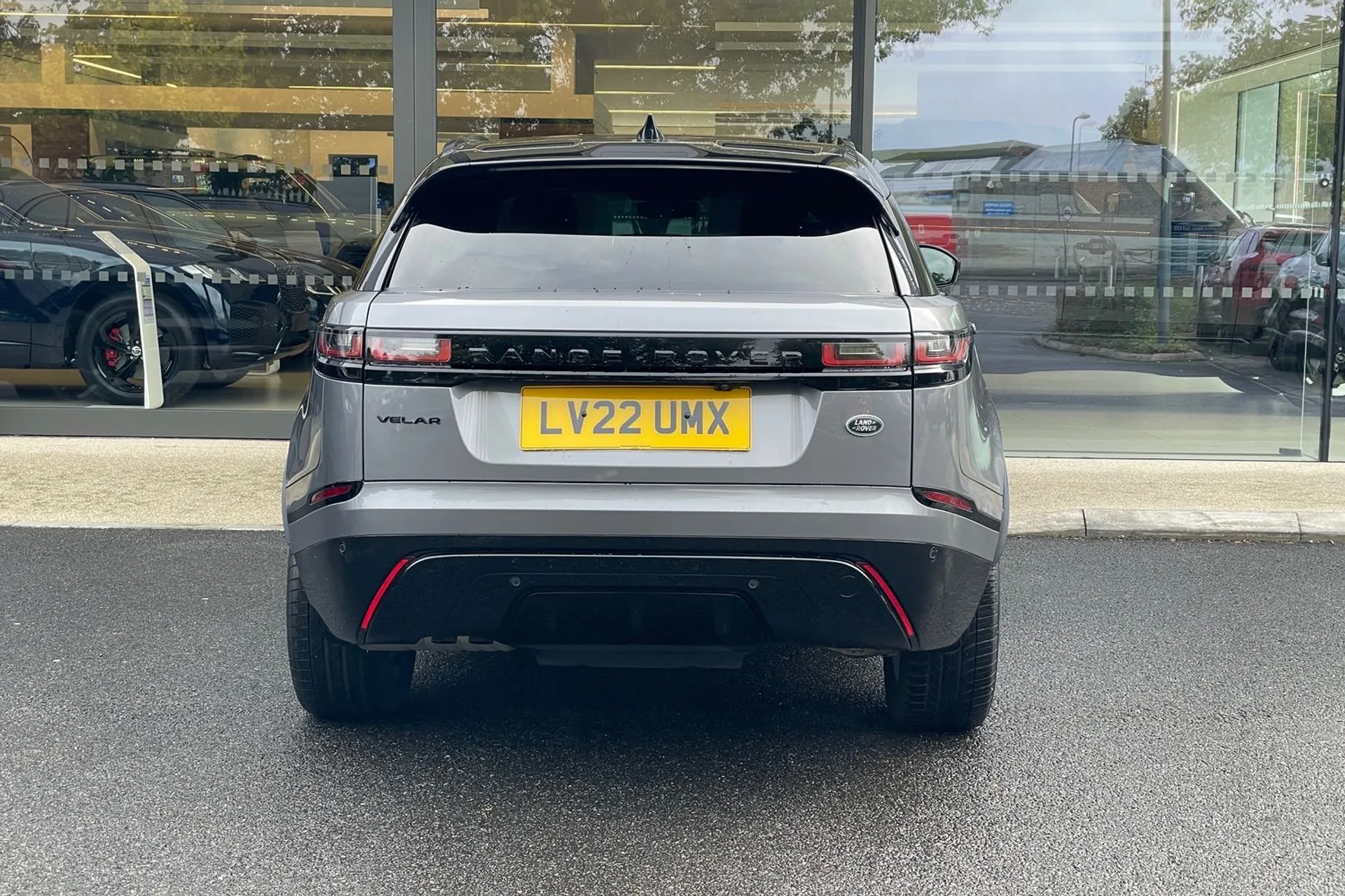 LAND ROVER RANGE ROVER VELAR thumbnail image number 8