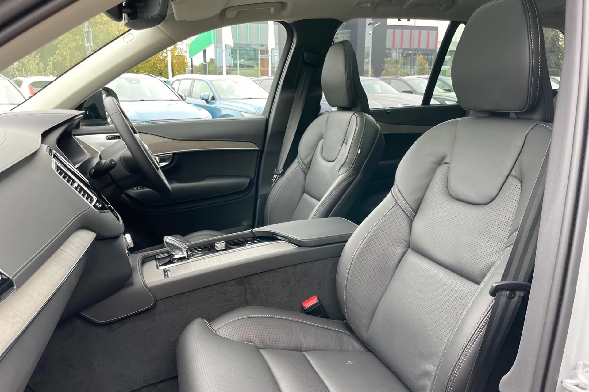 Volvo XC90 thumbnail image number 27