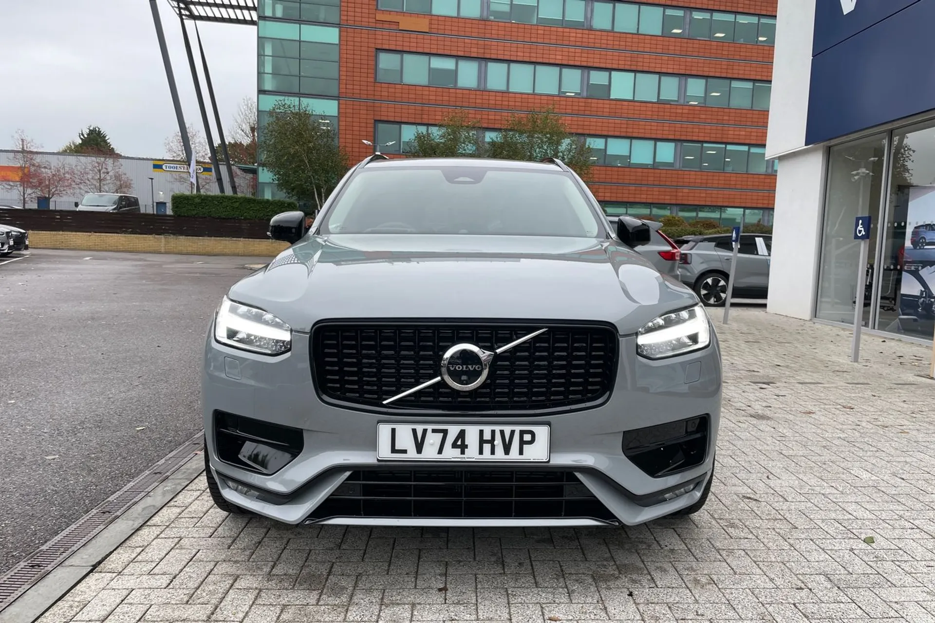 Volvo XC90 thumbnail image number 12