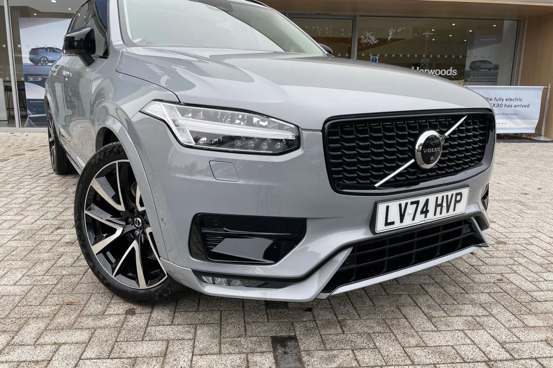 Volvo XC90 thumbnail image number 6