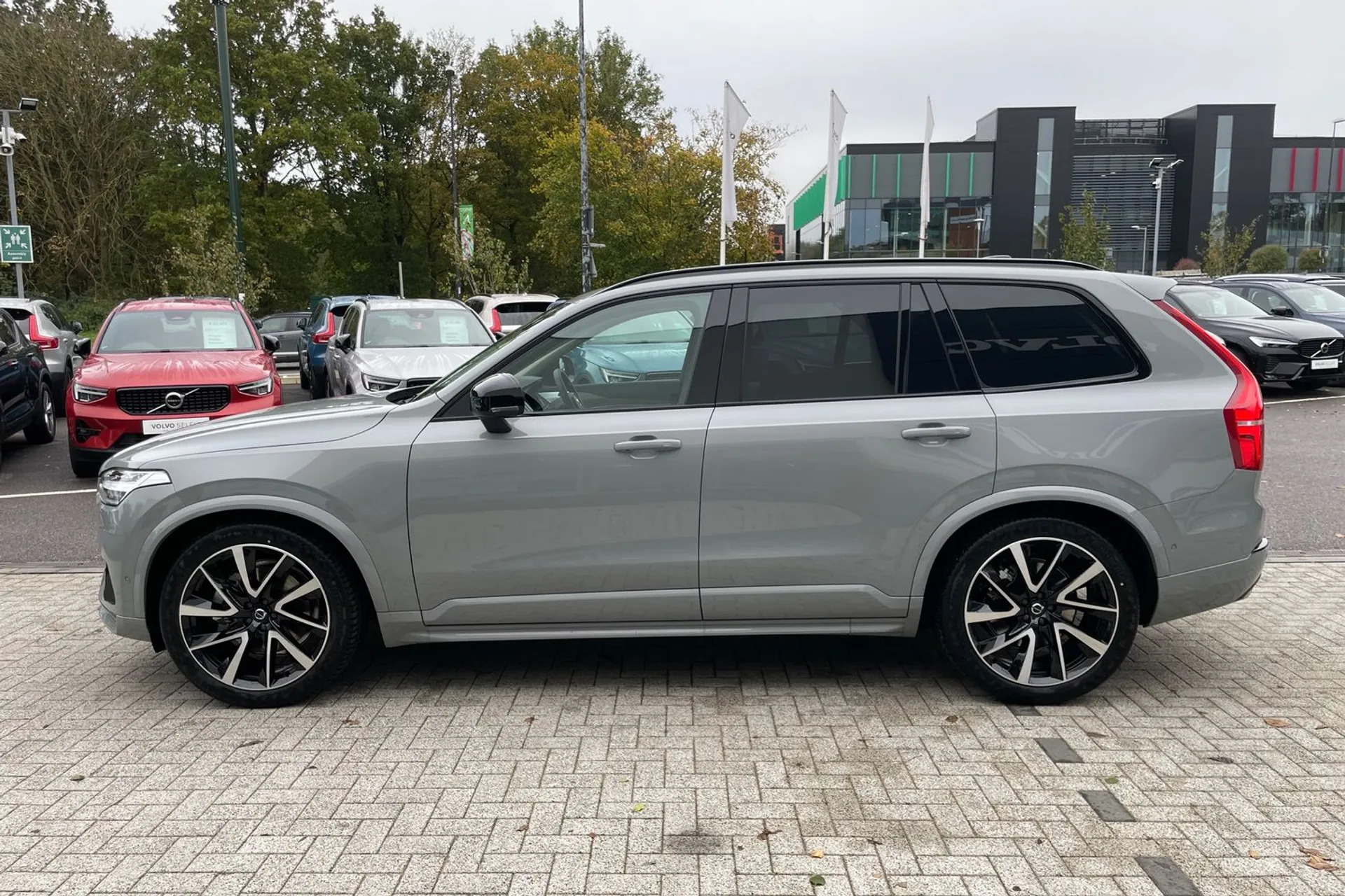 Volvo XC90 thumbnail image number 10