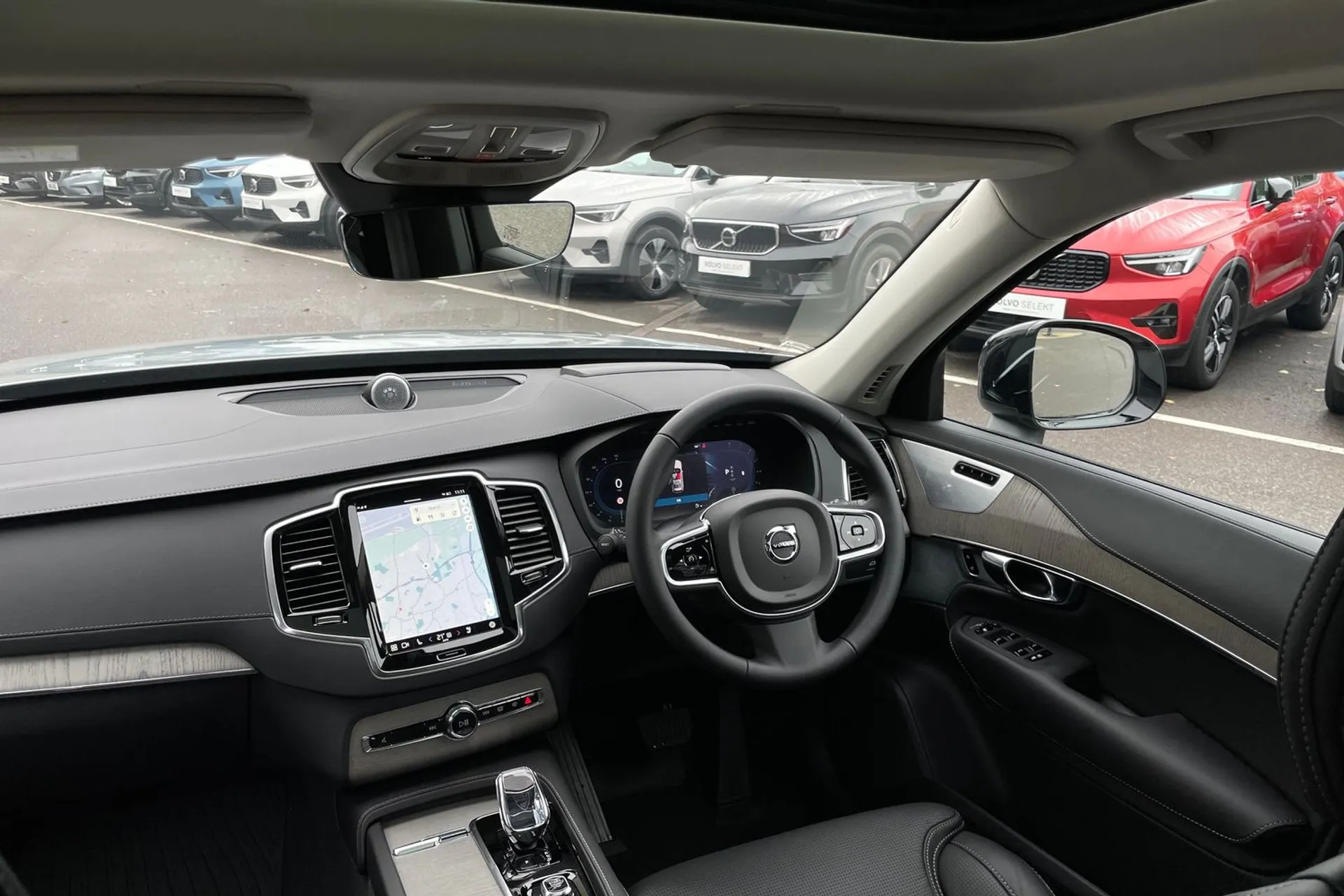 Volvo XC90 thumbnail image number 32