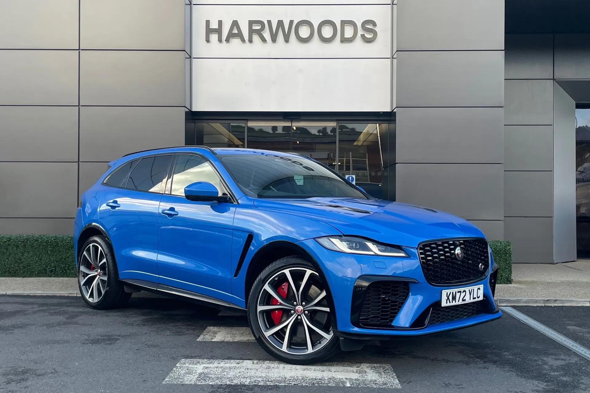 Jaguar F-PACE focused image