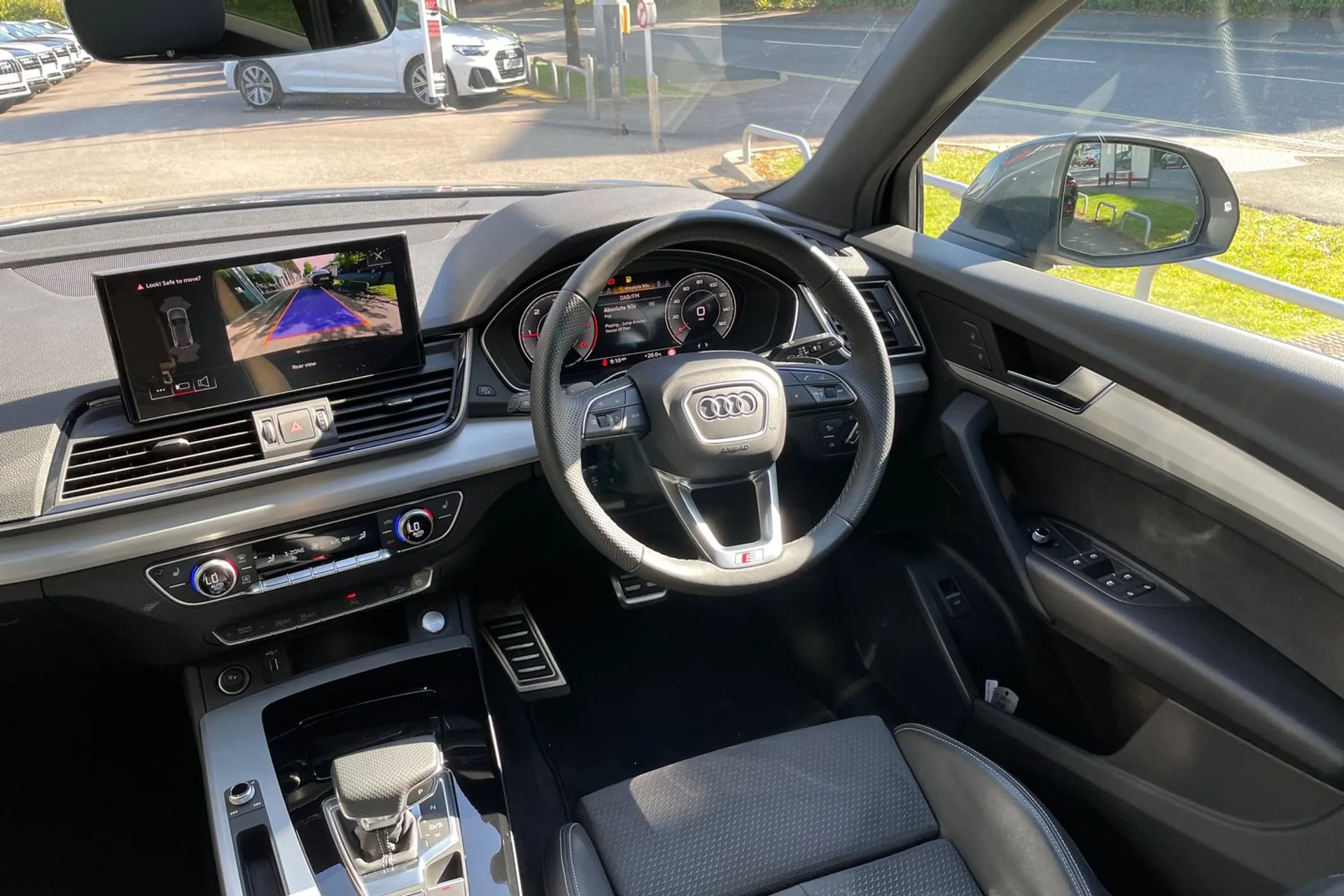 Audi Q5 thumbnail image number 31