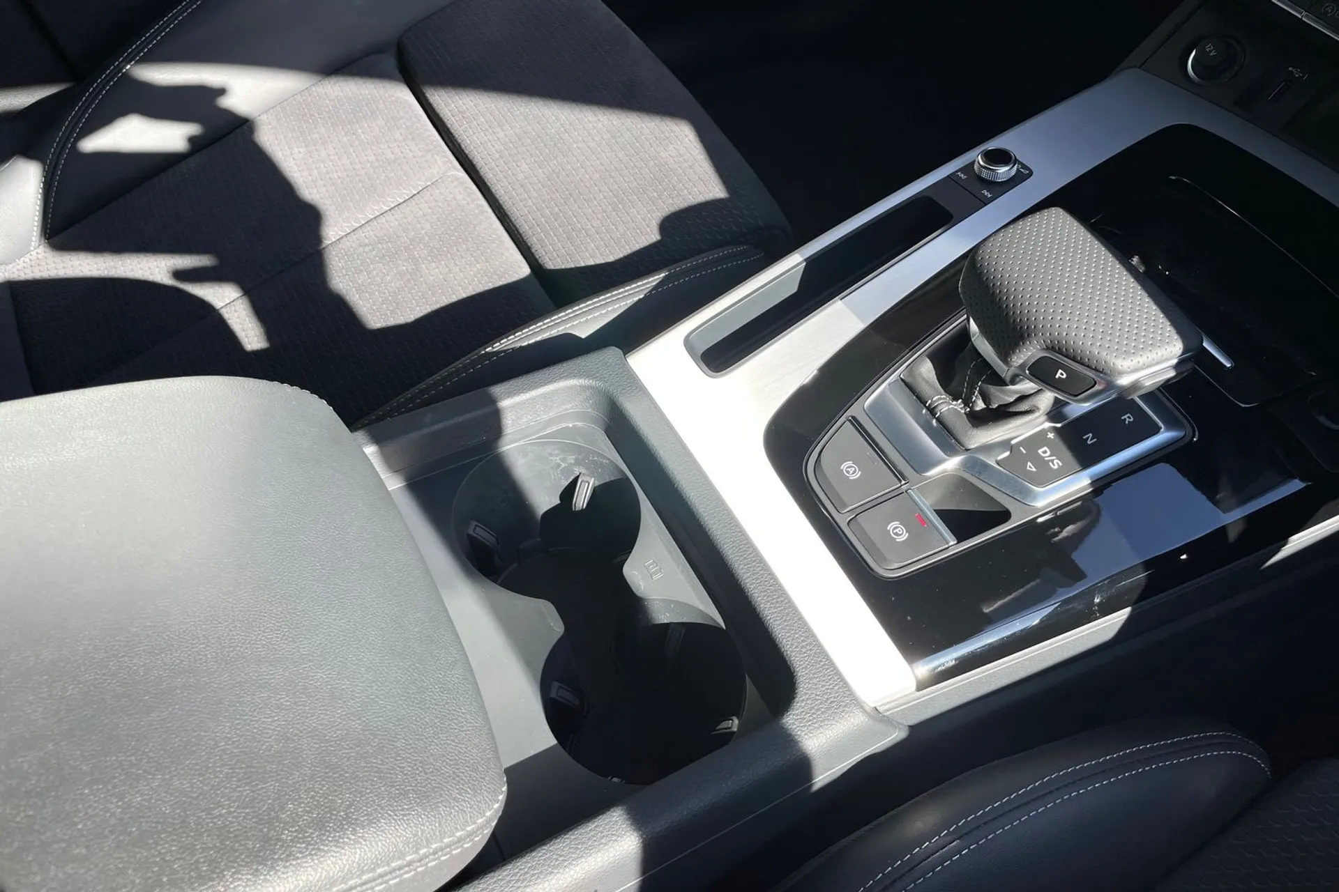 Audi Q5 thumbnail image number 40