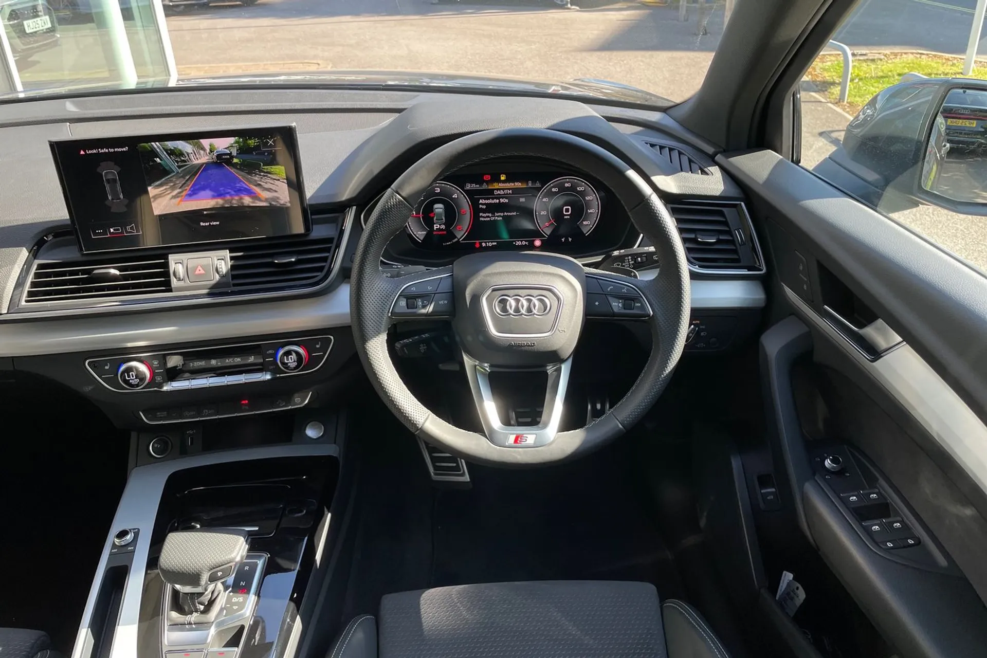 Audi Q5 thumbnail image number 32