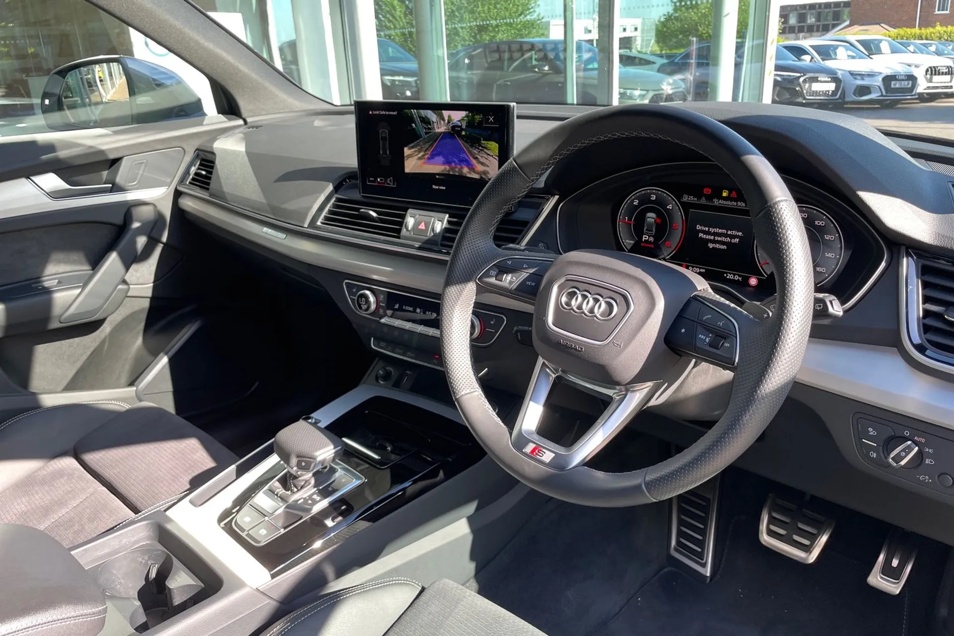 Audi Q5 thumbnail image number 24