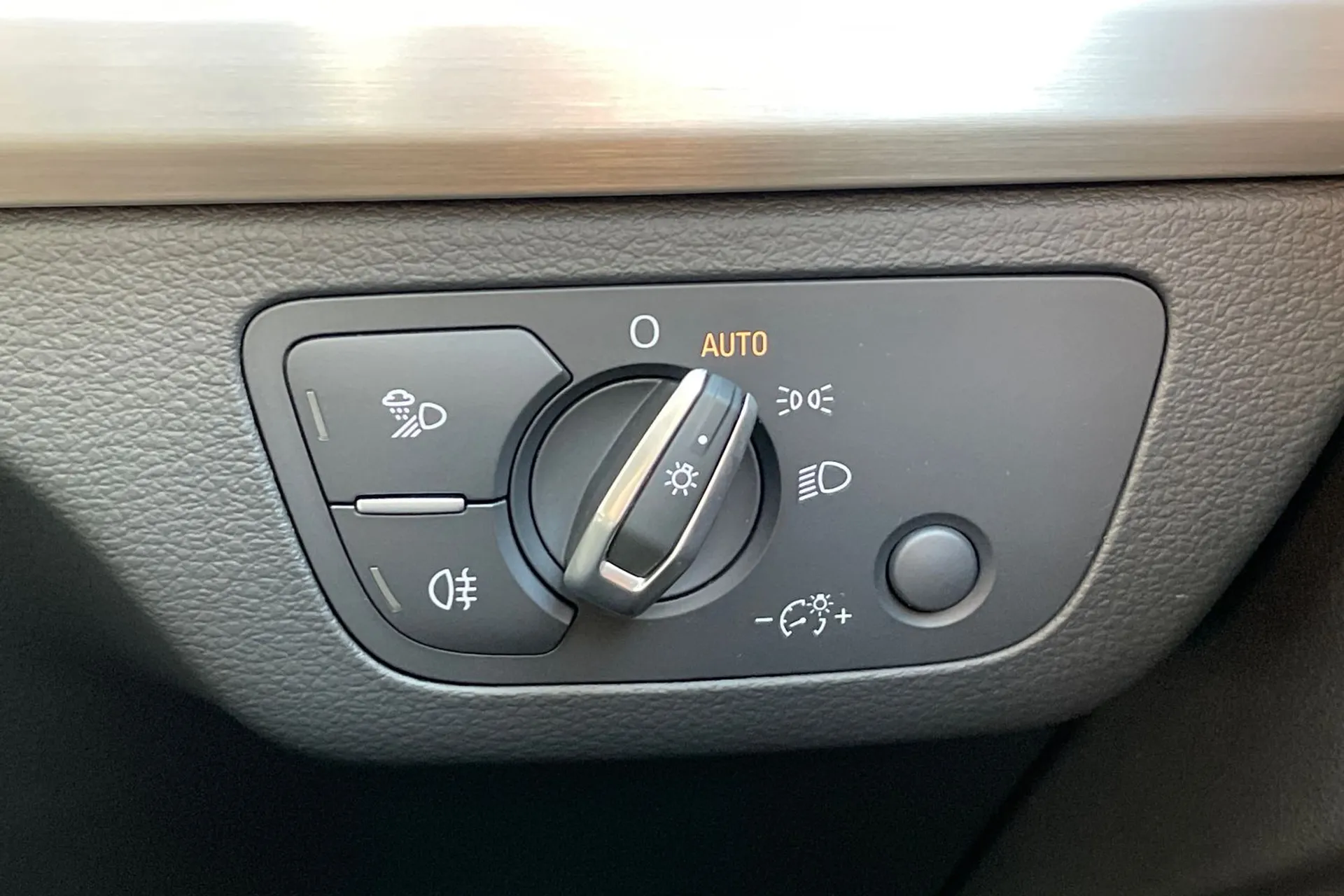 Audi Q5 thumbnail image number 55