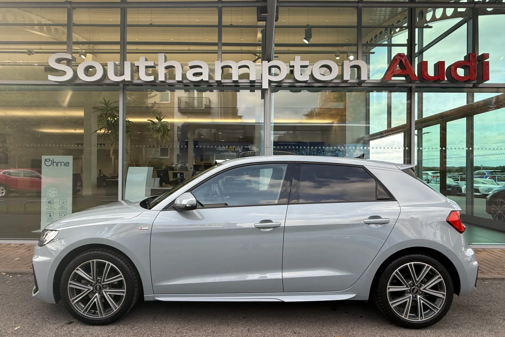 Audi A1 thumbnail image number 45