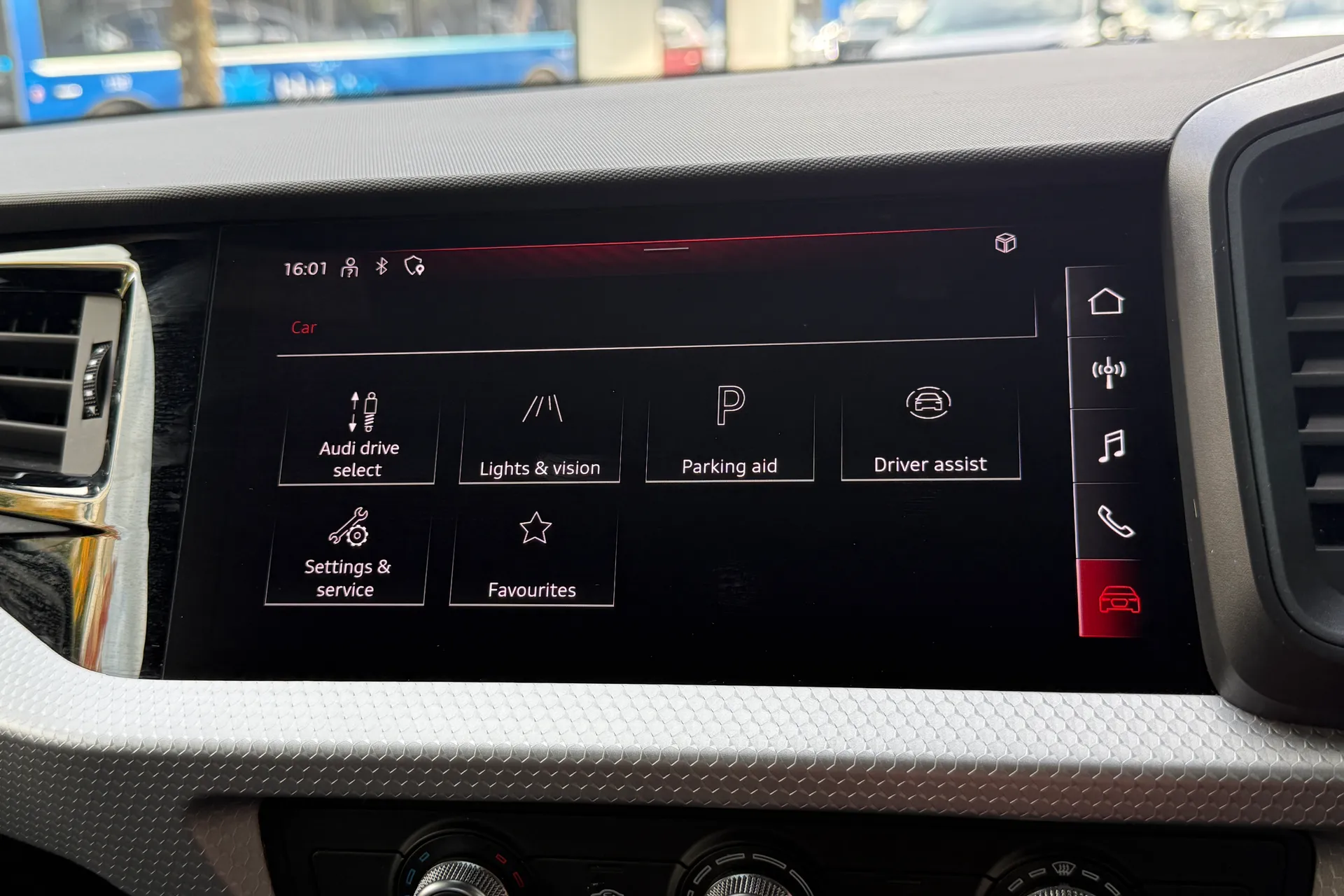 Audi A1 thumbnail image number 9