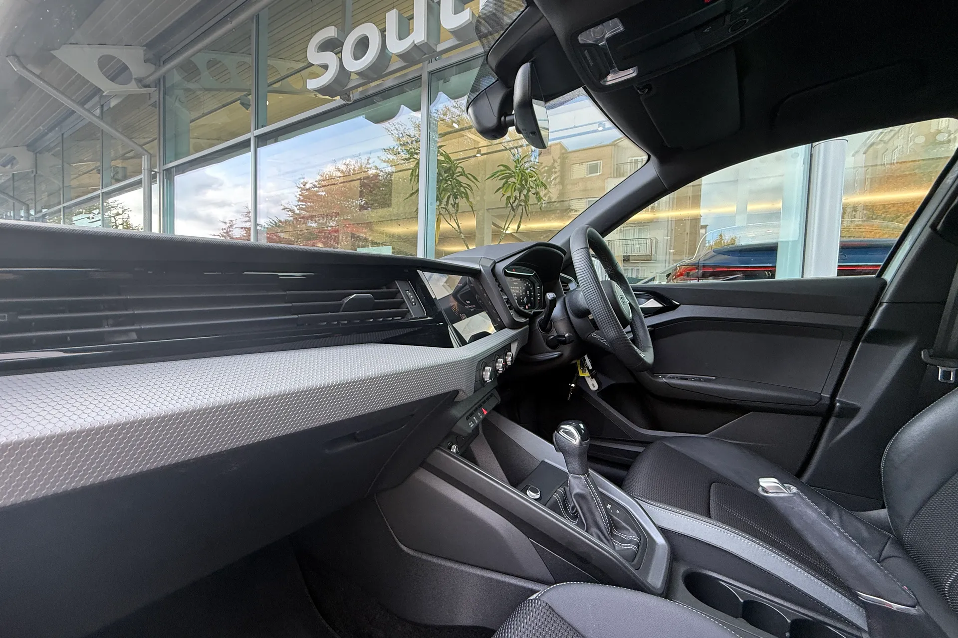 Audi A1 thumbnail image number 2